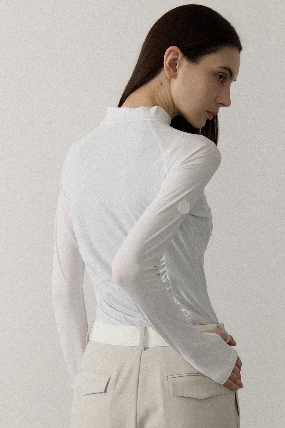 MOCKNECK GATHER TOP - White