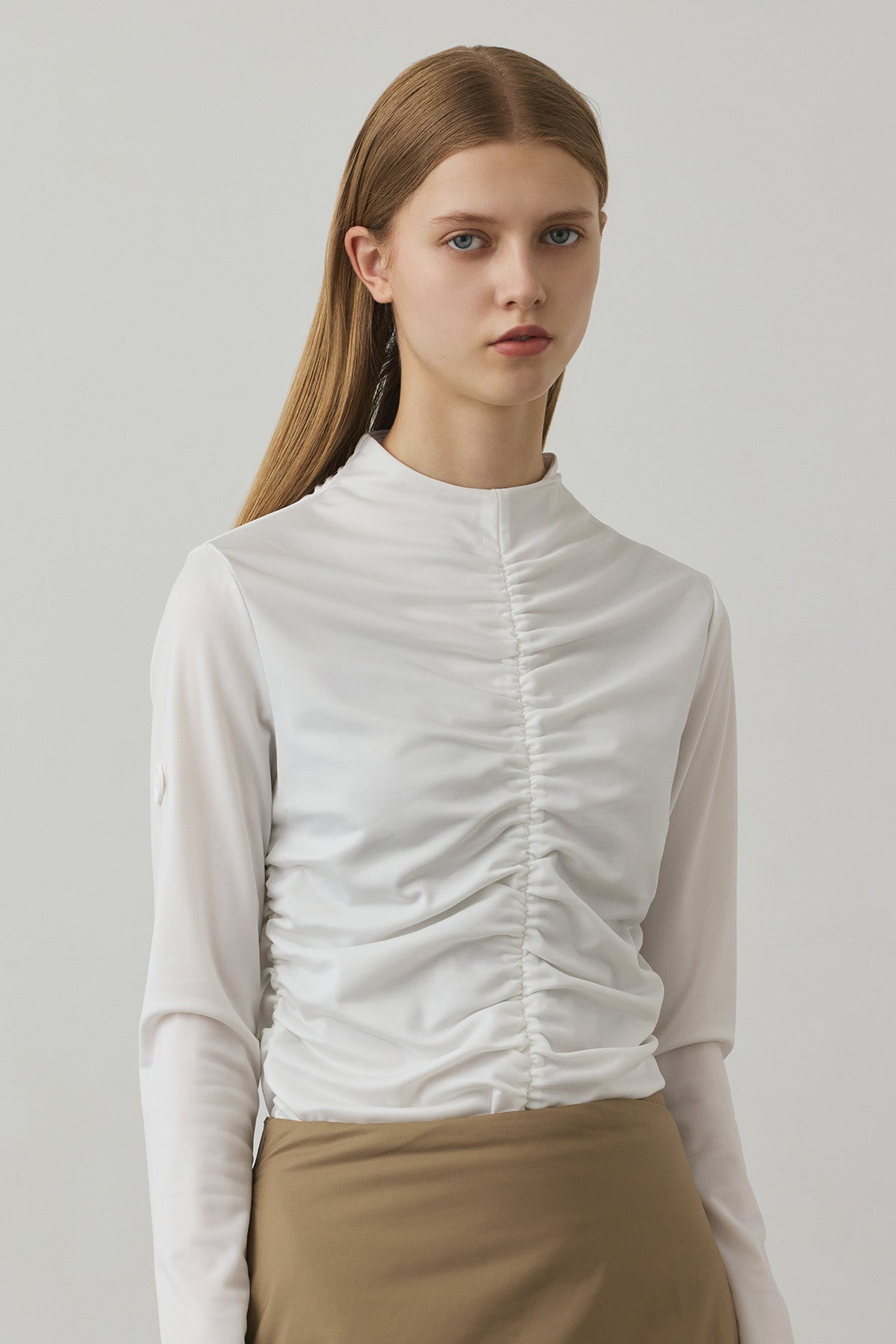 GATHER STRETCH TOP - White