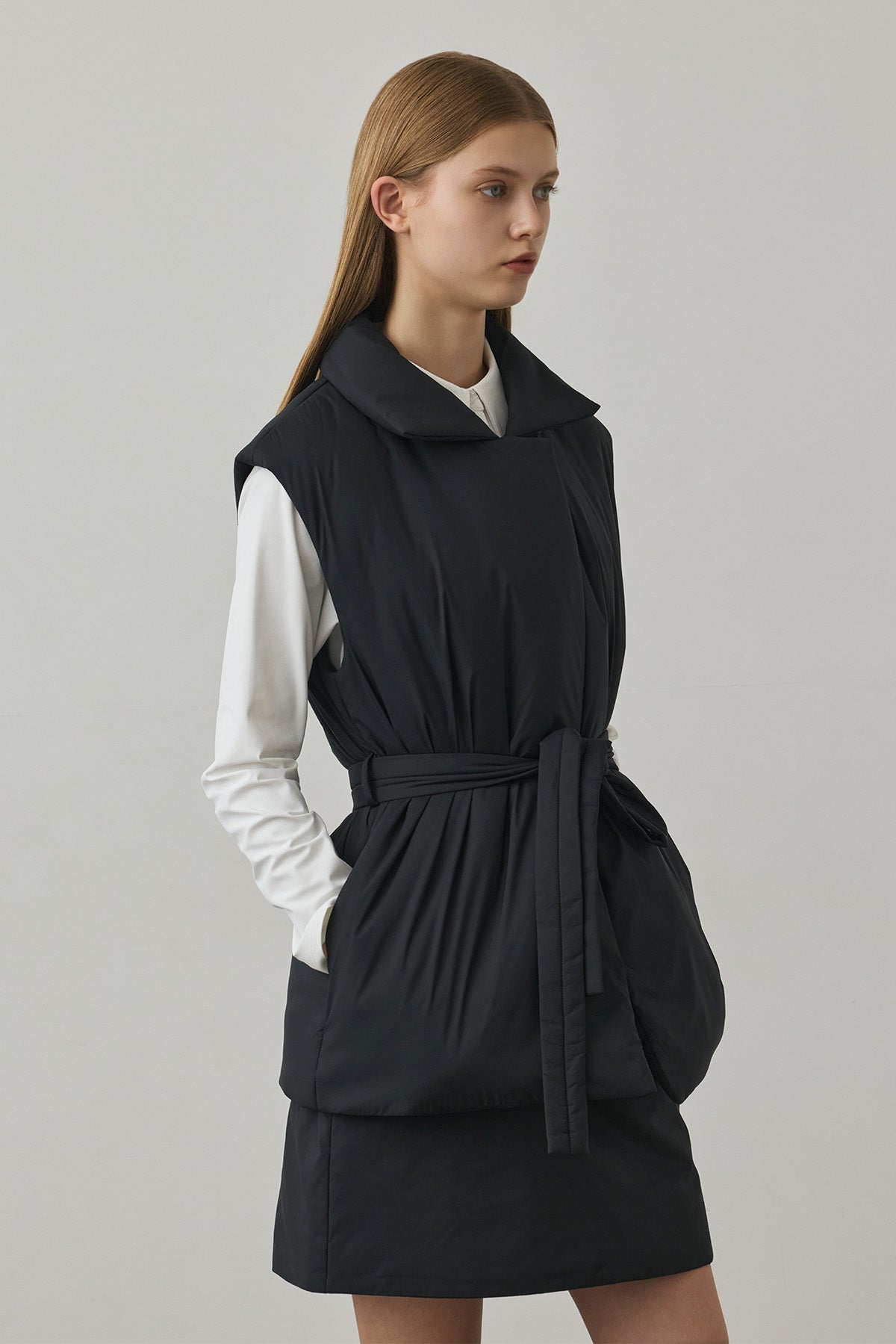SOFT FEEL WARM VEST - Black