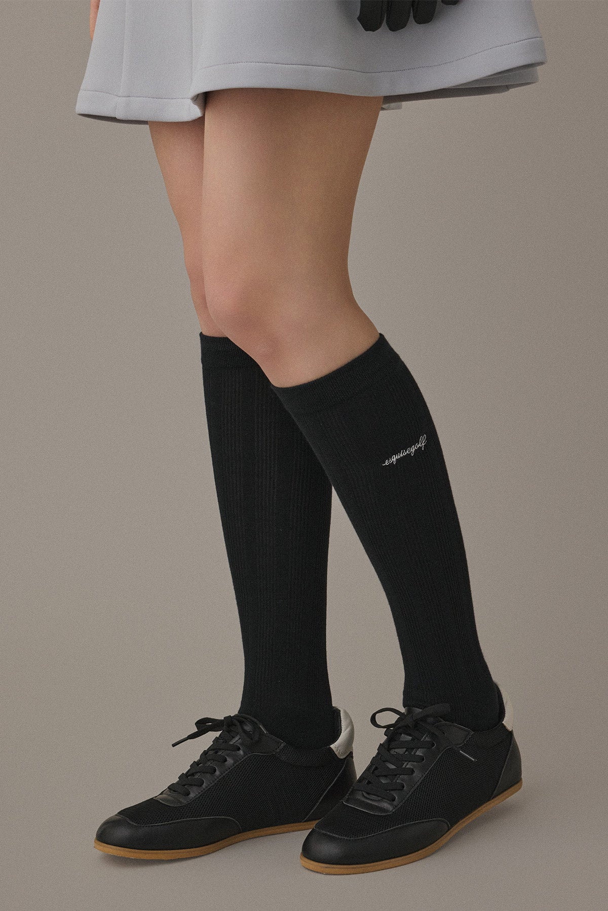 RIBBED HIGH SOCKS - Black