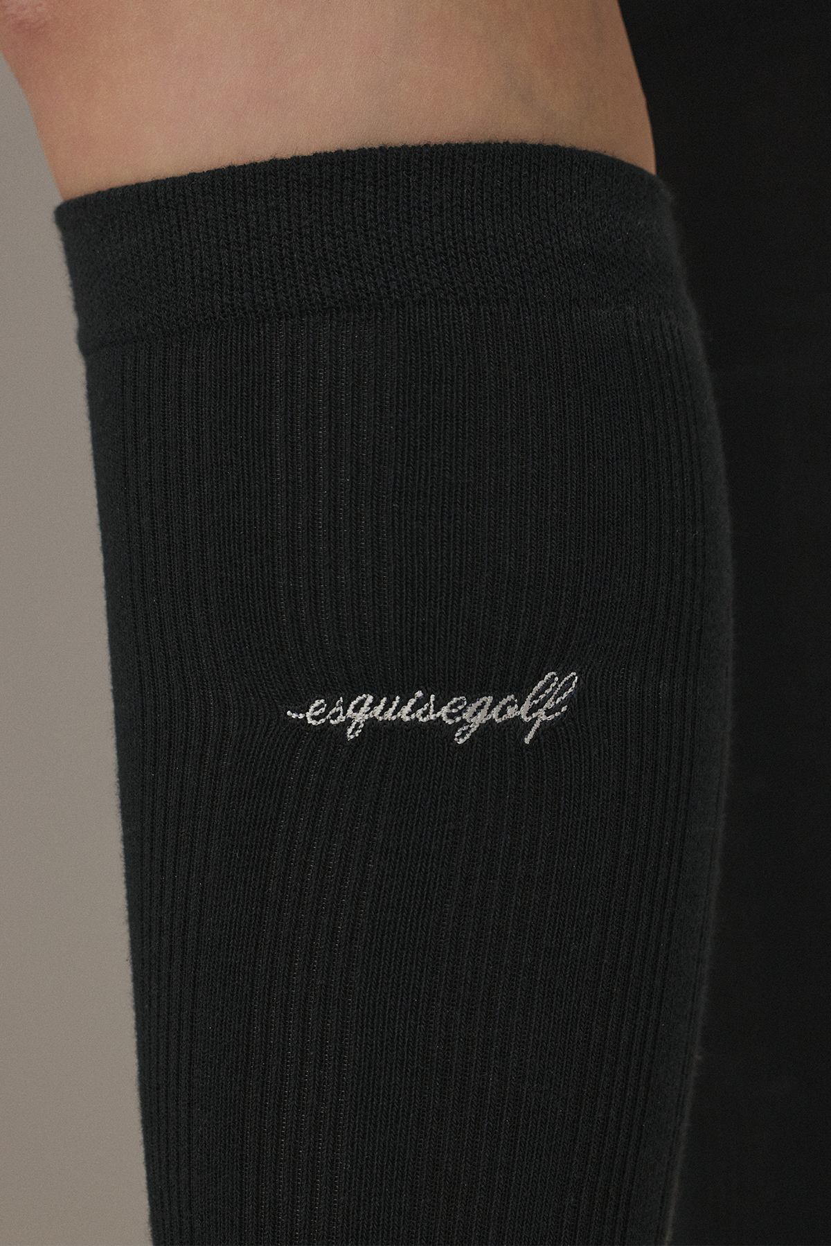 RIBBED HIGH SOCKS - Black