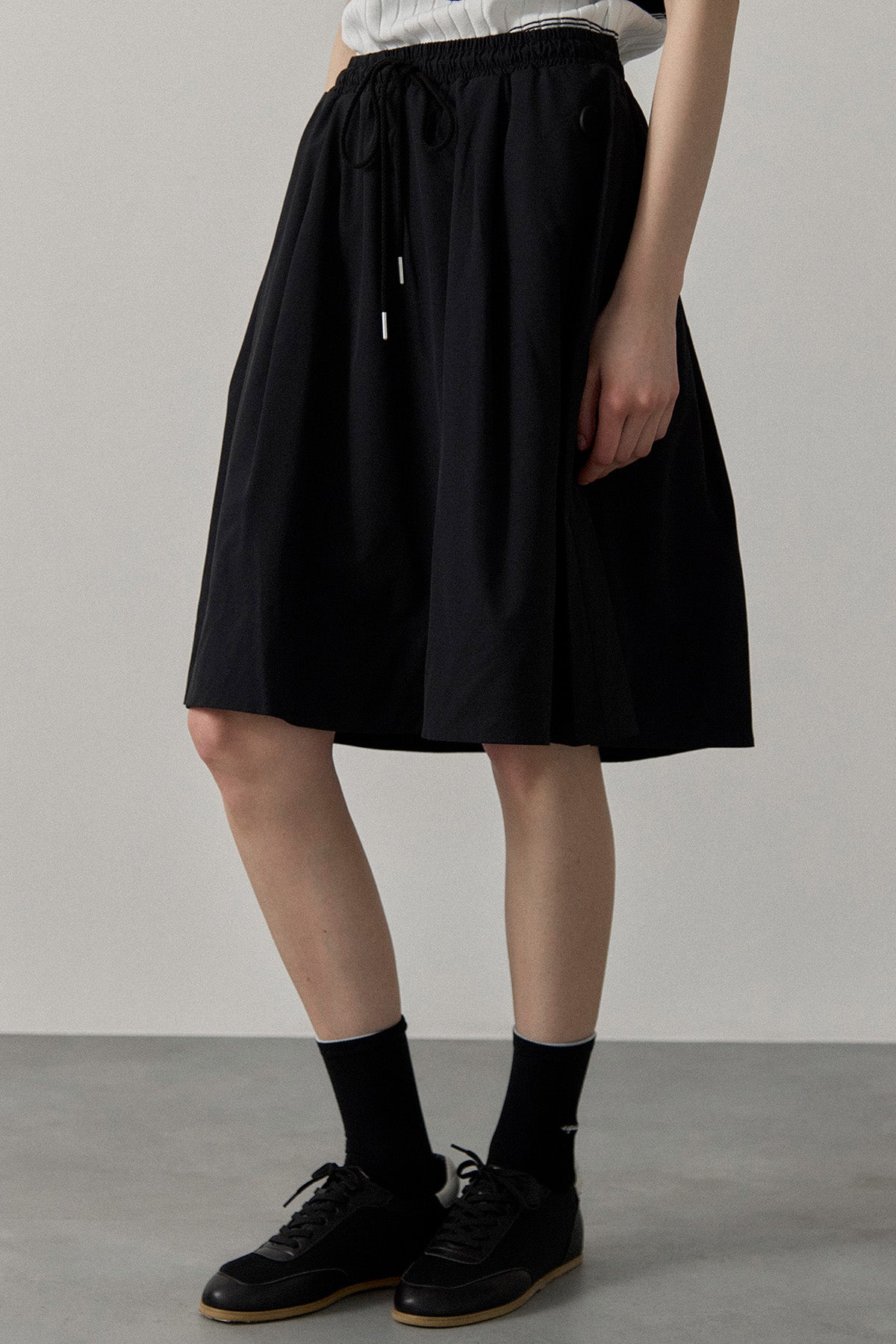 ALTER MIDI SKIRT - Black