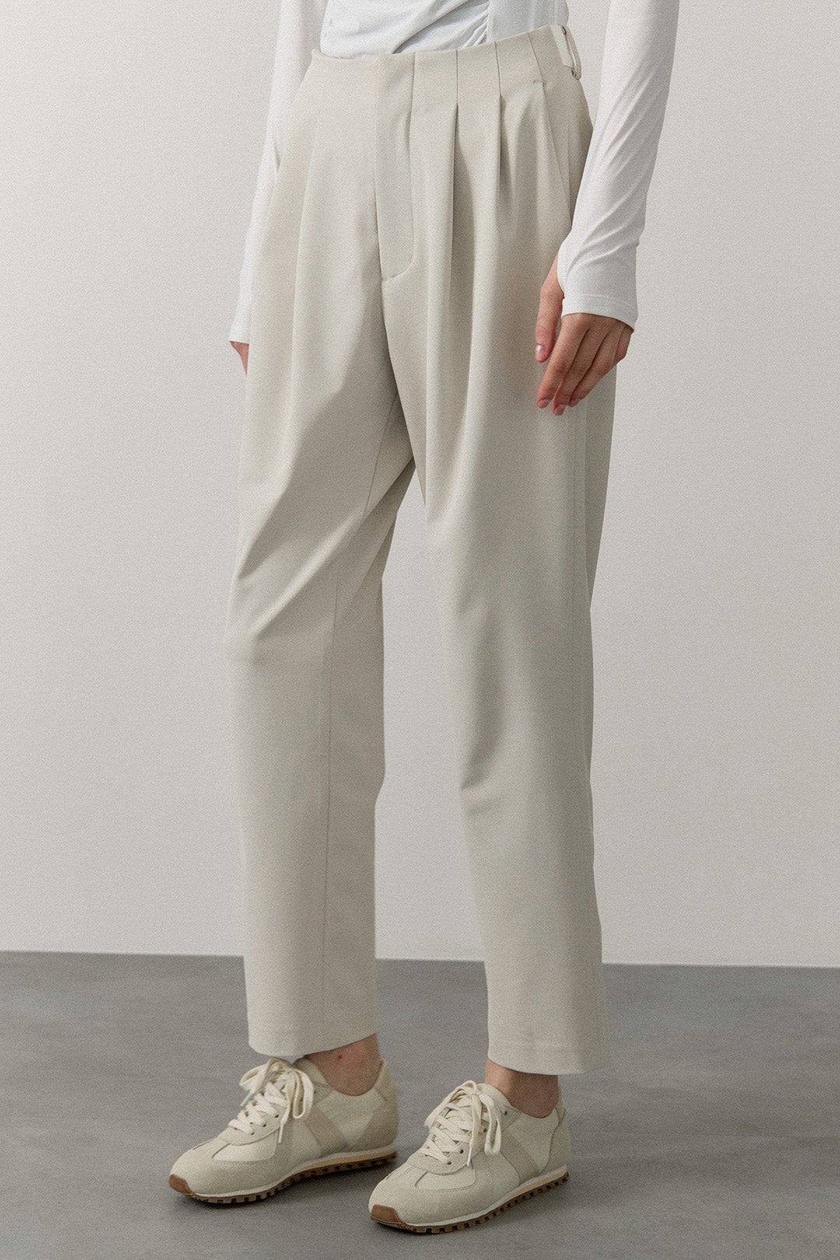 RELAXED DOUBLE PLEATS TROUSERS - Beige