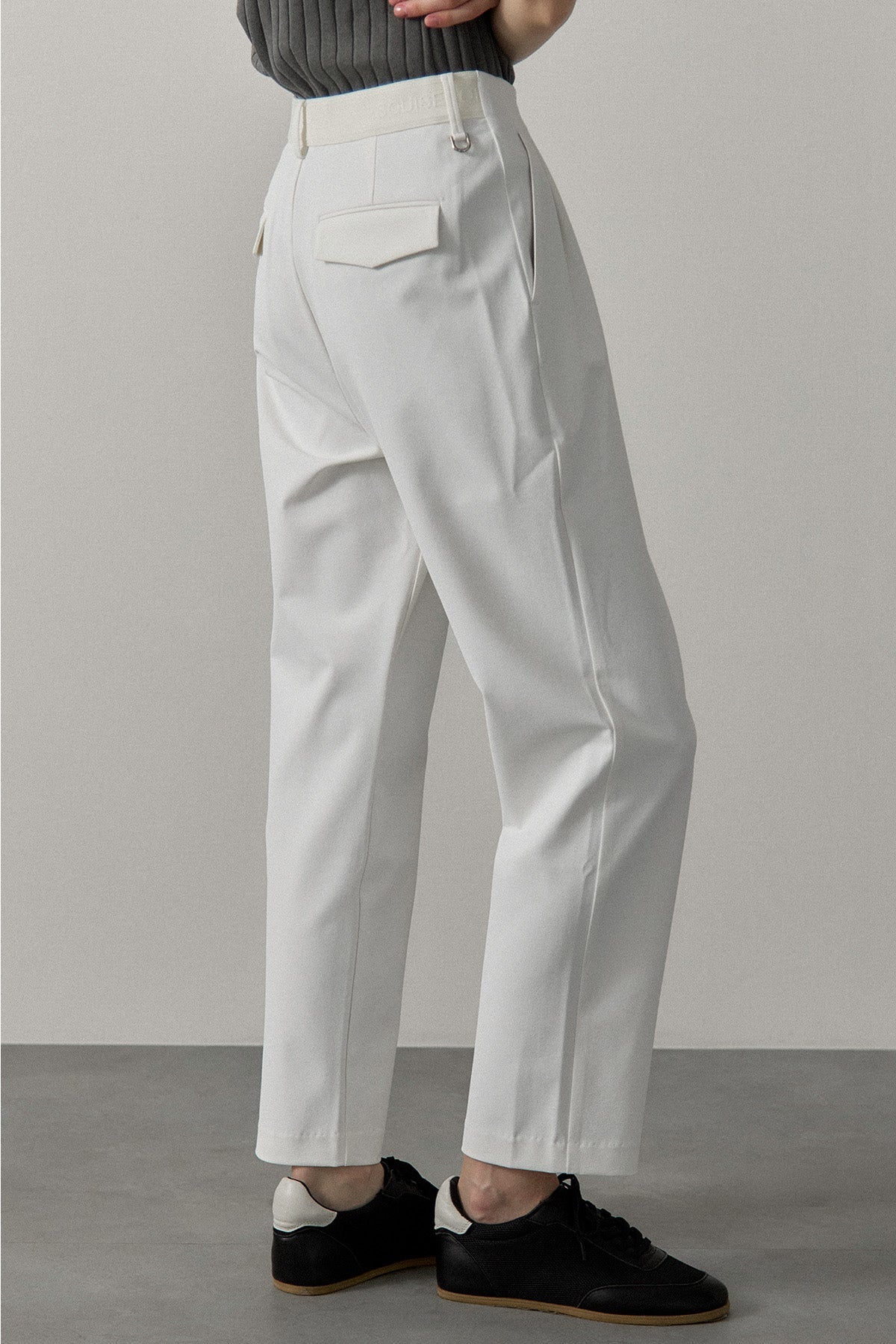 RELAXED DOUBLE PLEATS TROUSERS - White