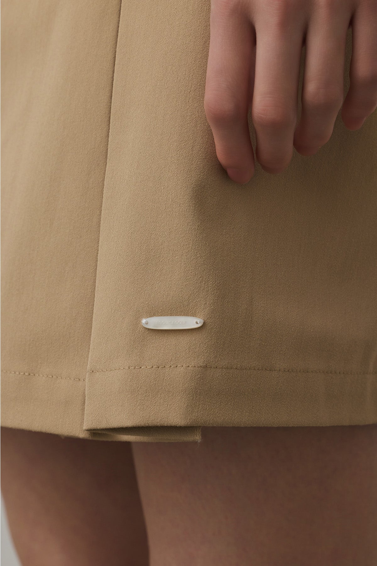DAILY BOX PLEATS - Beige