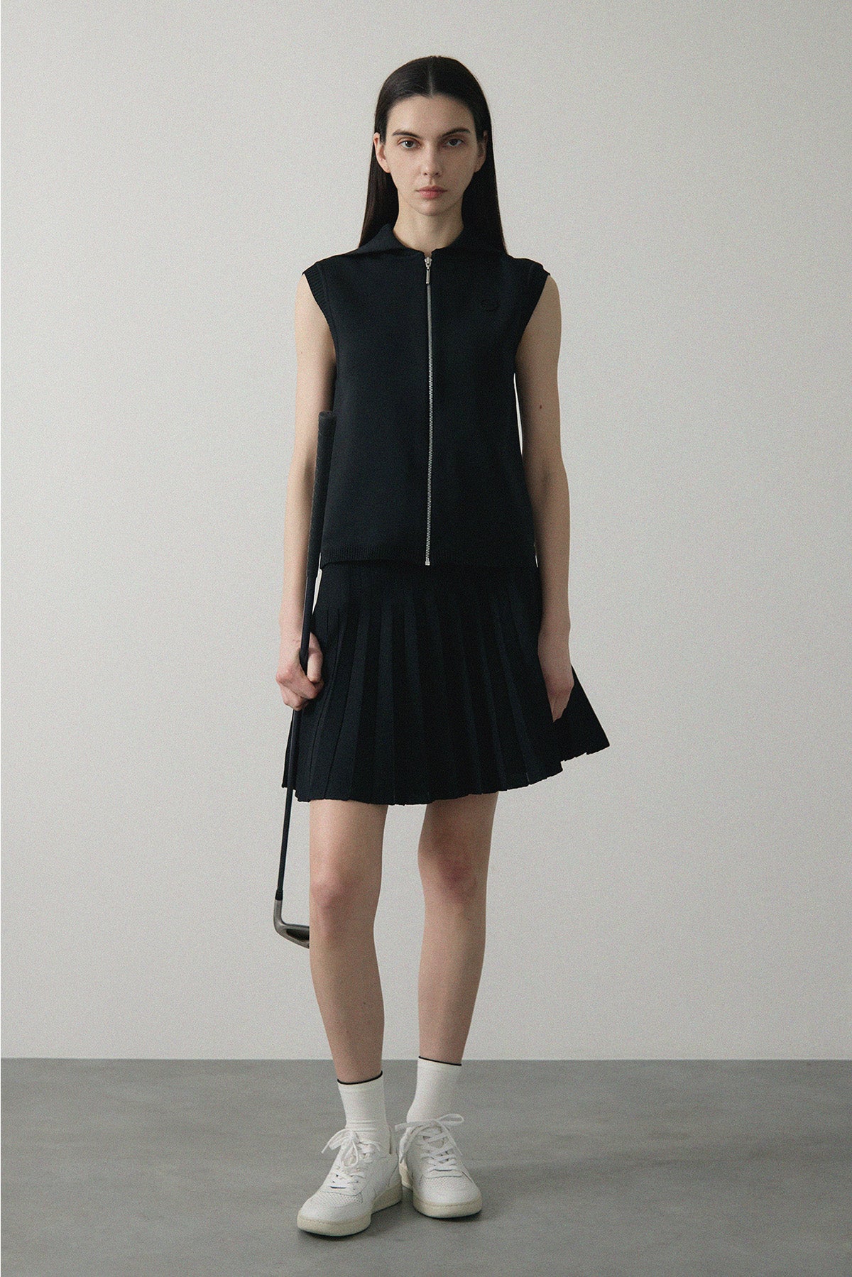 RECYCLED SMOOTH-KNIT VEST - Black