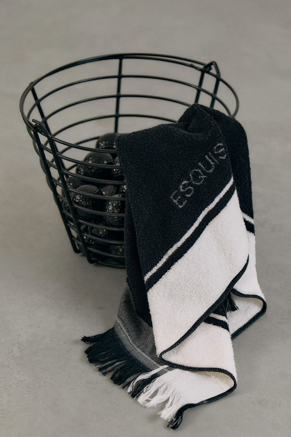 BICOLOR TOWEL - Black x White