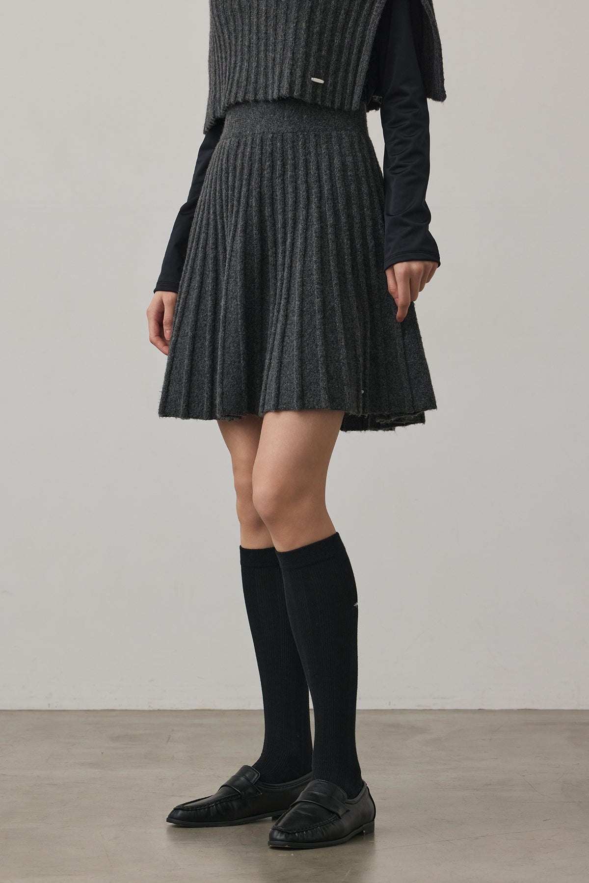 ECO-KNIT PLEATS SKIRT - Gray