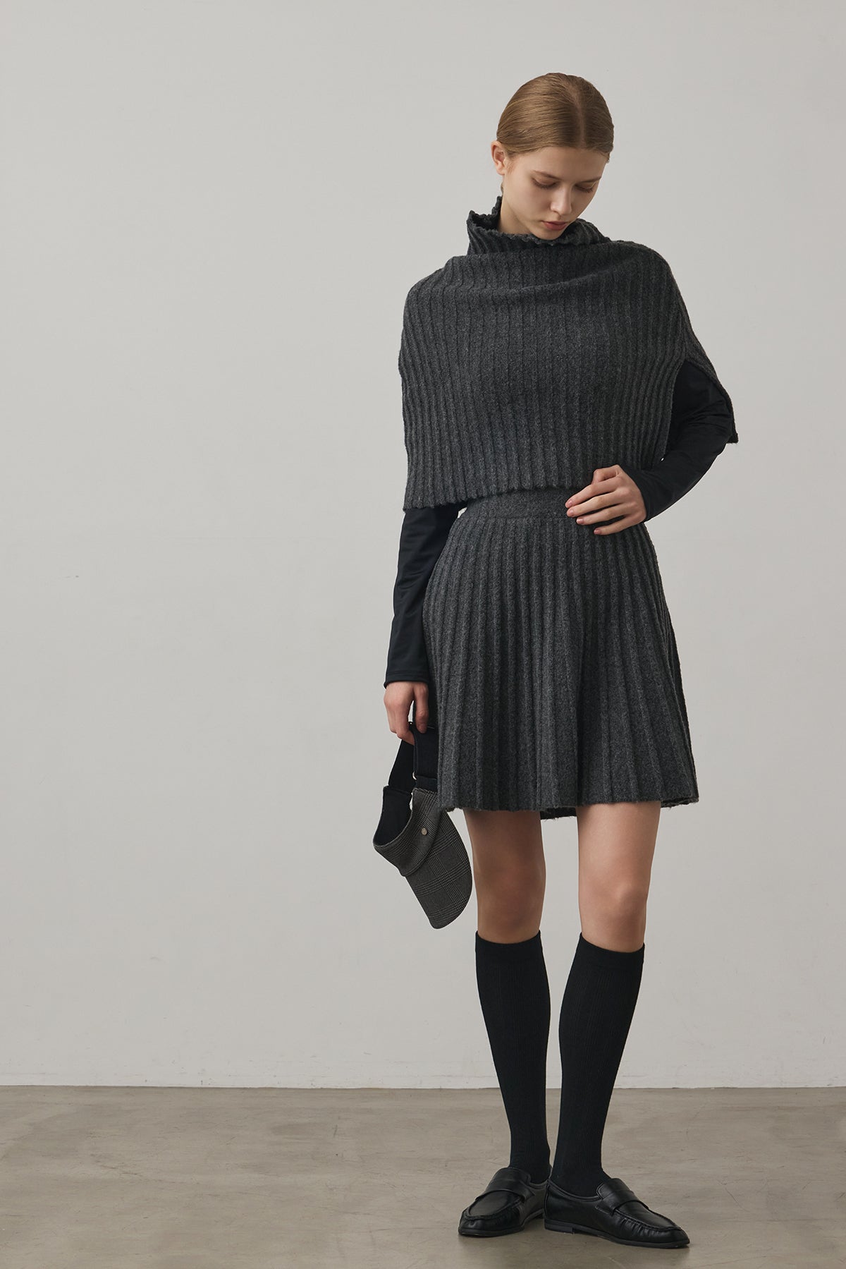ECO-KNIT RIBBED CAPE - Gray