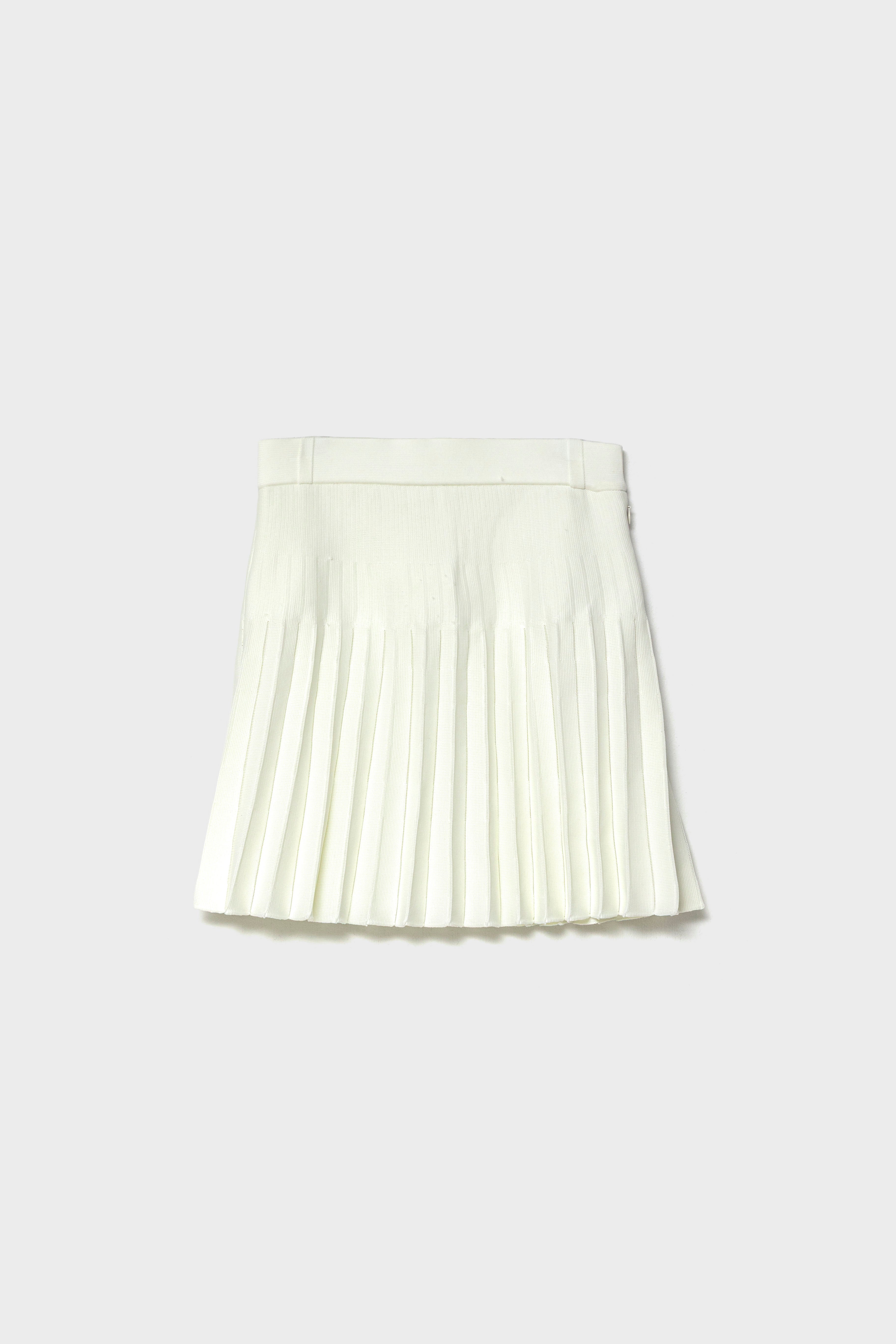 RECYCLED SMOOTH-KNIT PLEATS - White