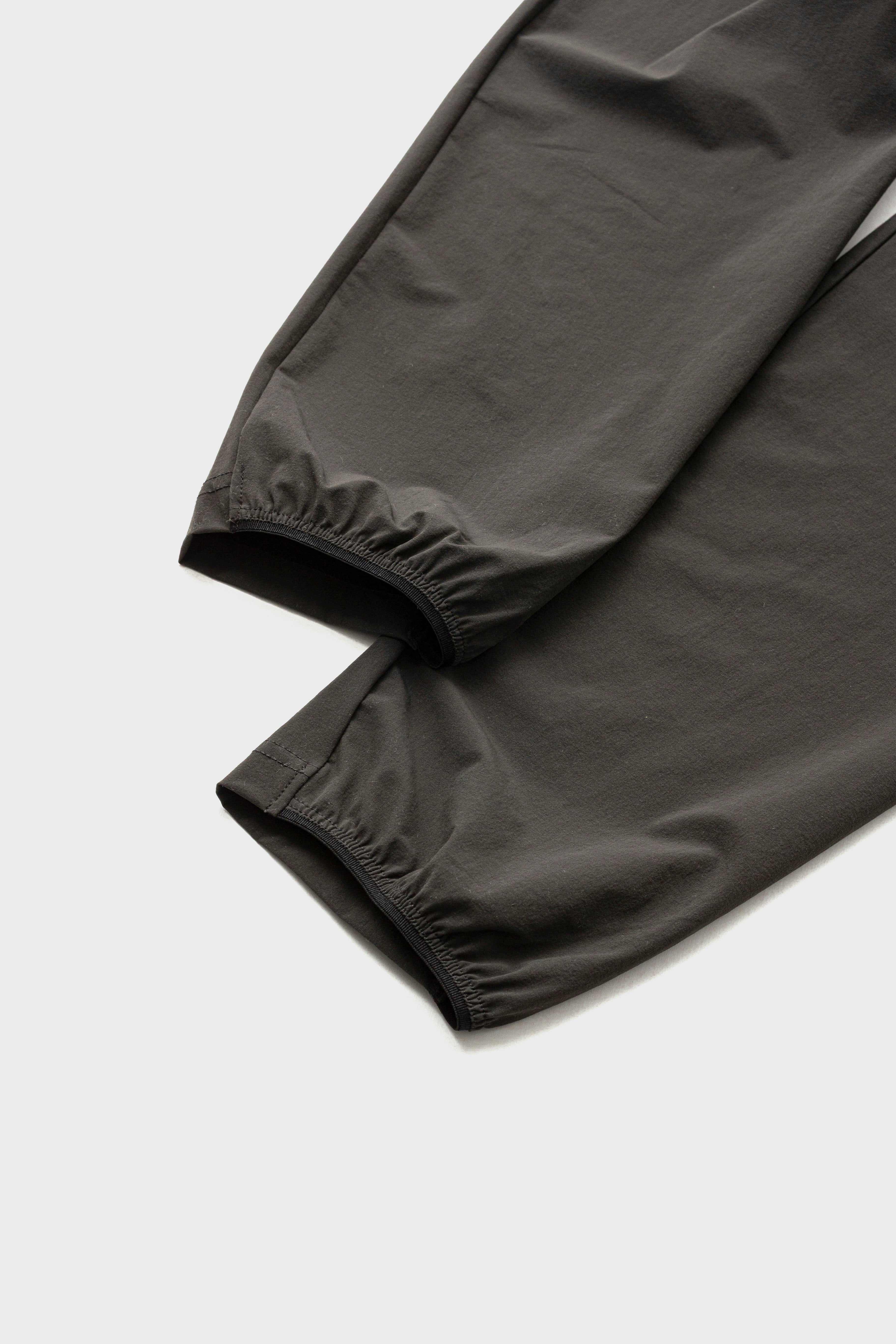 LIGHTFORM SLIM JOGGERS - Black