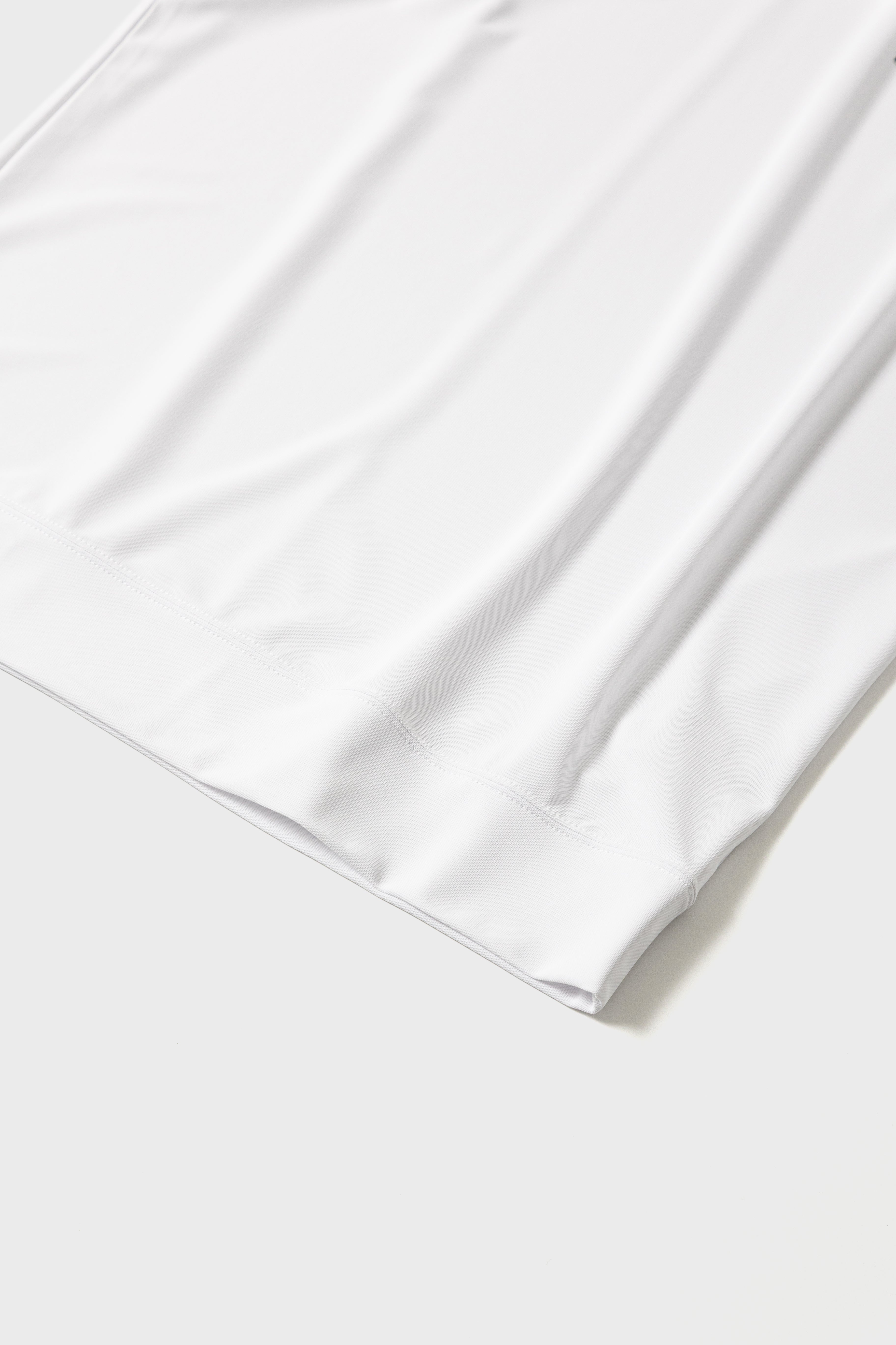 CLASSIC MOCKNECK TOP - White