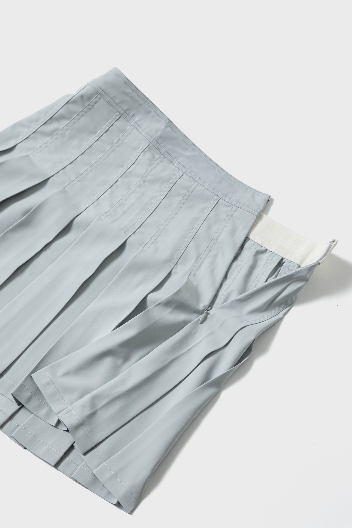 FLOWING PLEATS SKIRT - Soft Blue