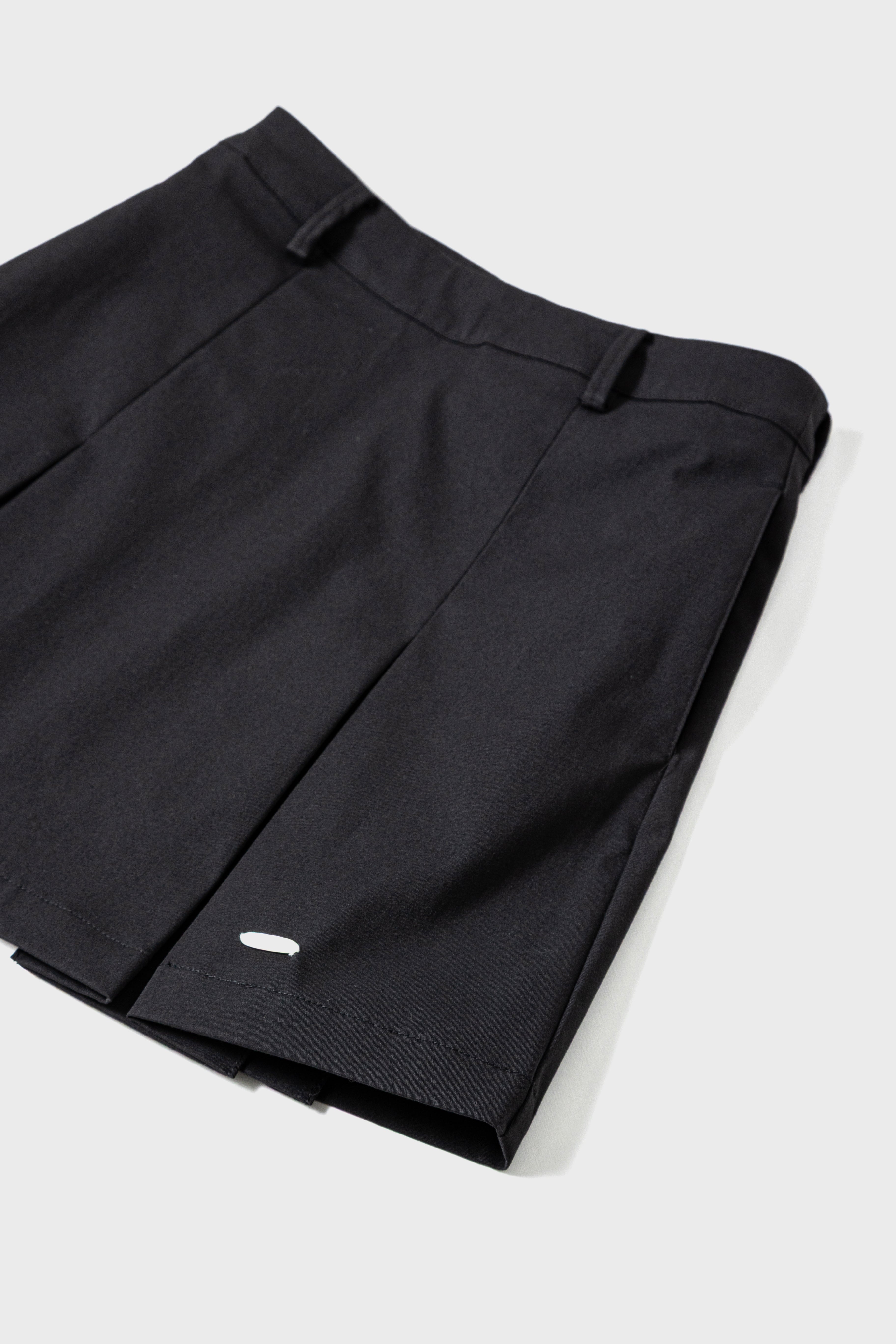 DAILY BOX PLEATS - Black