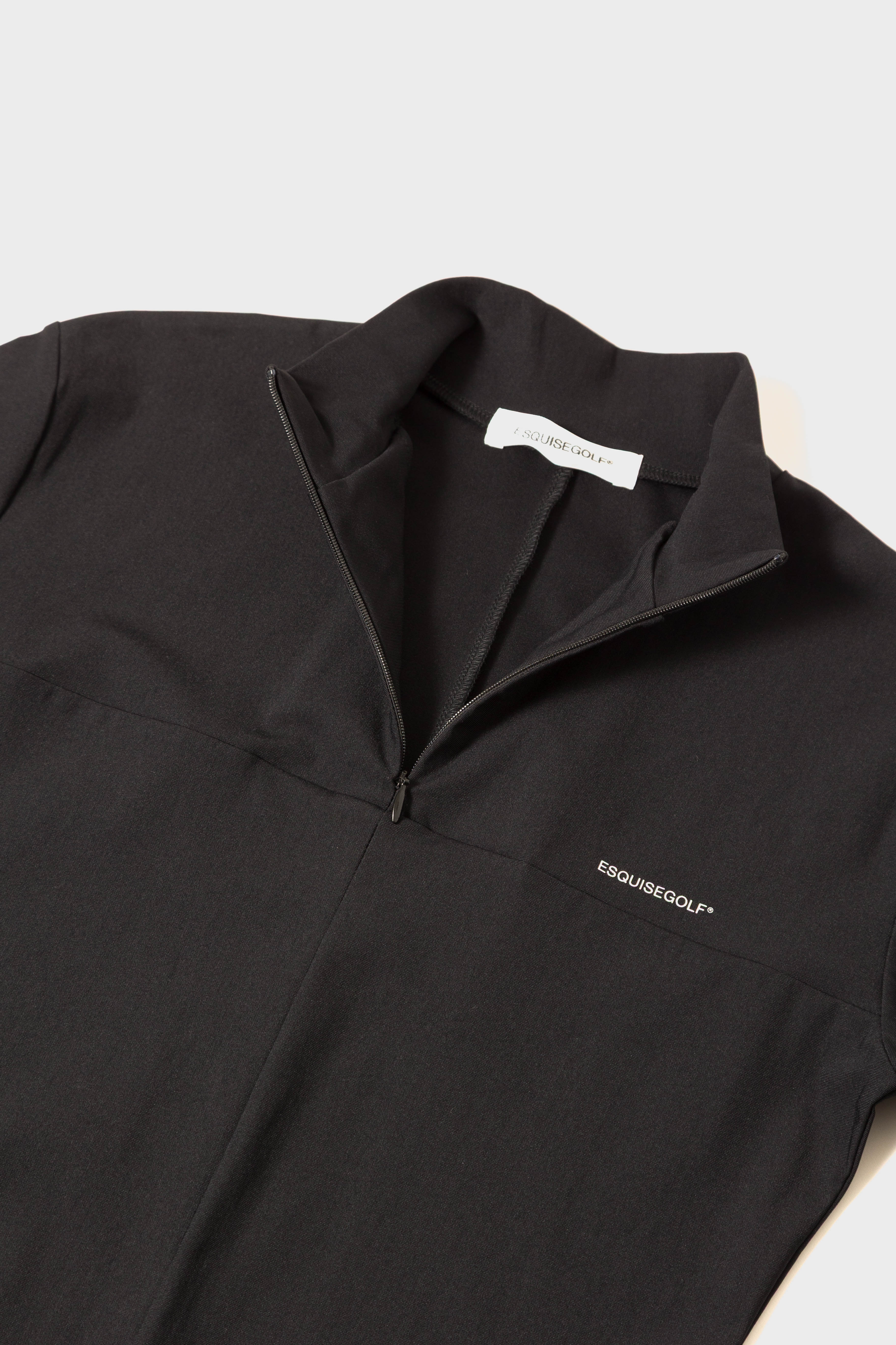 ESSENTIAL HALF ZIP - Black