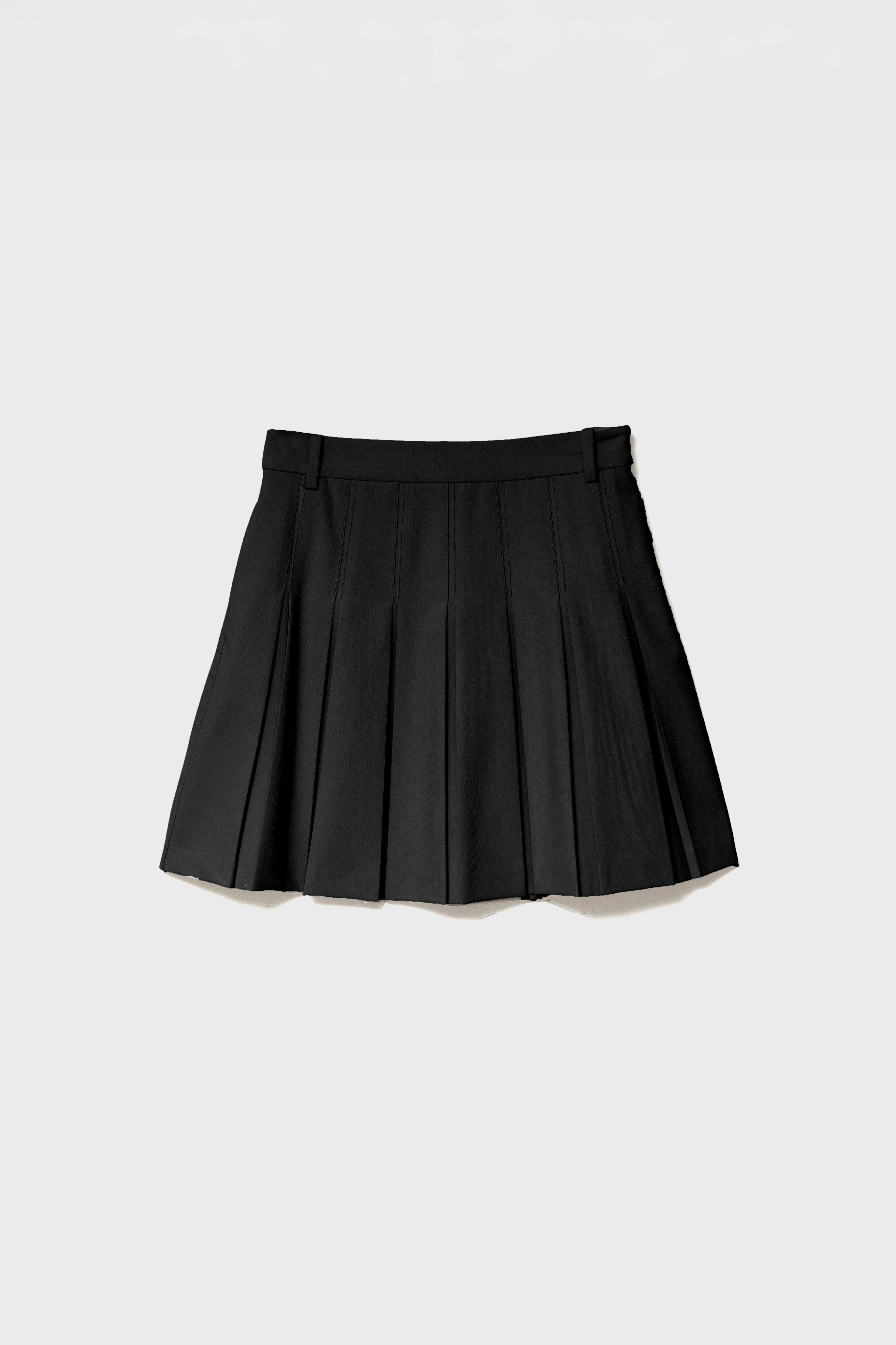 ESSENTIAL GOLF PLEATS SKIRT - Black