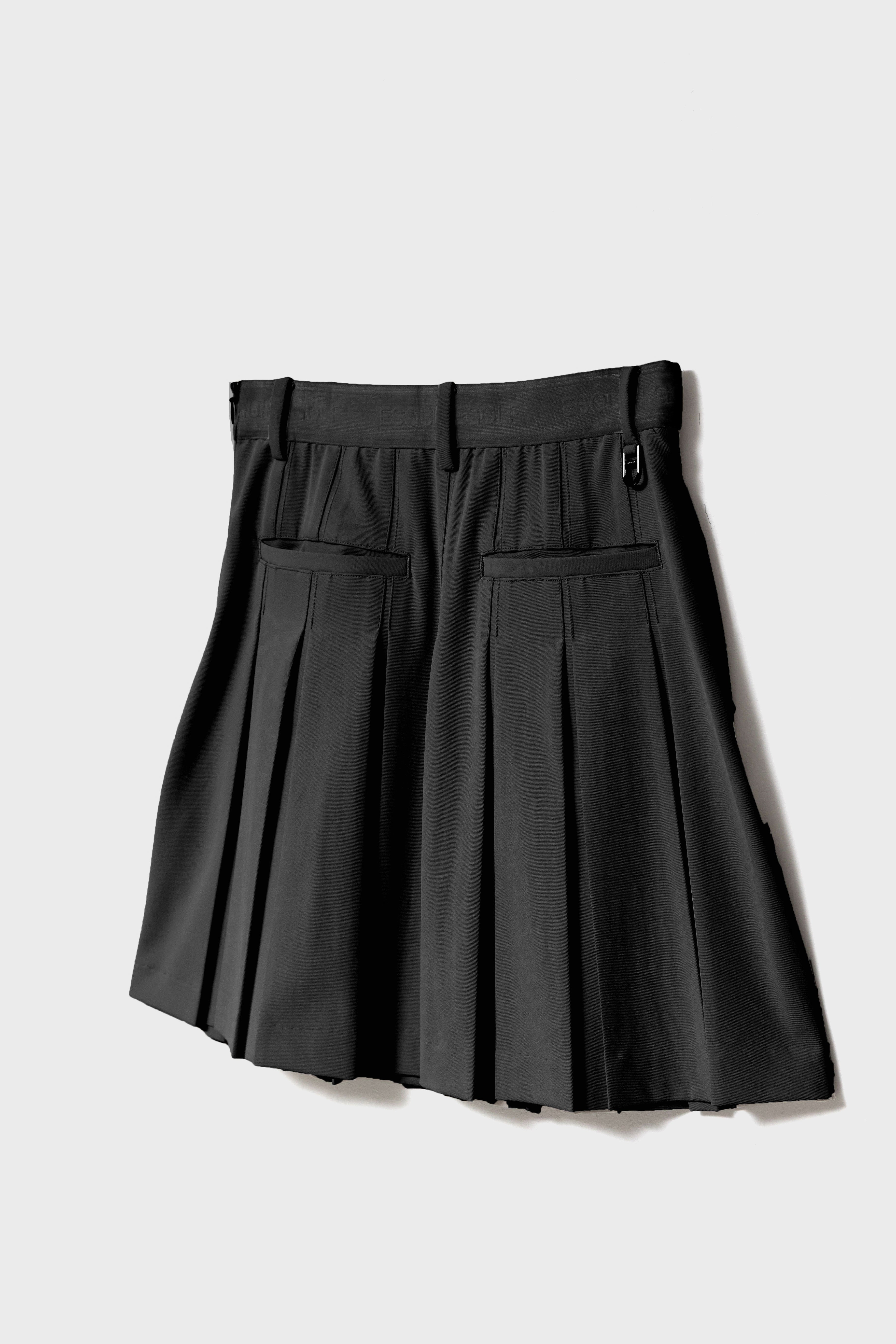 ESSENTIAL GOLF PLEATS SKIRT - Black