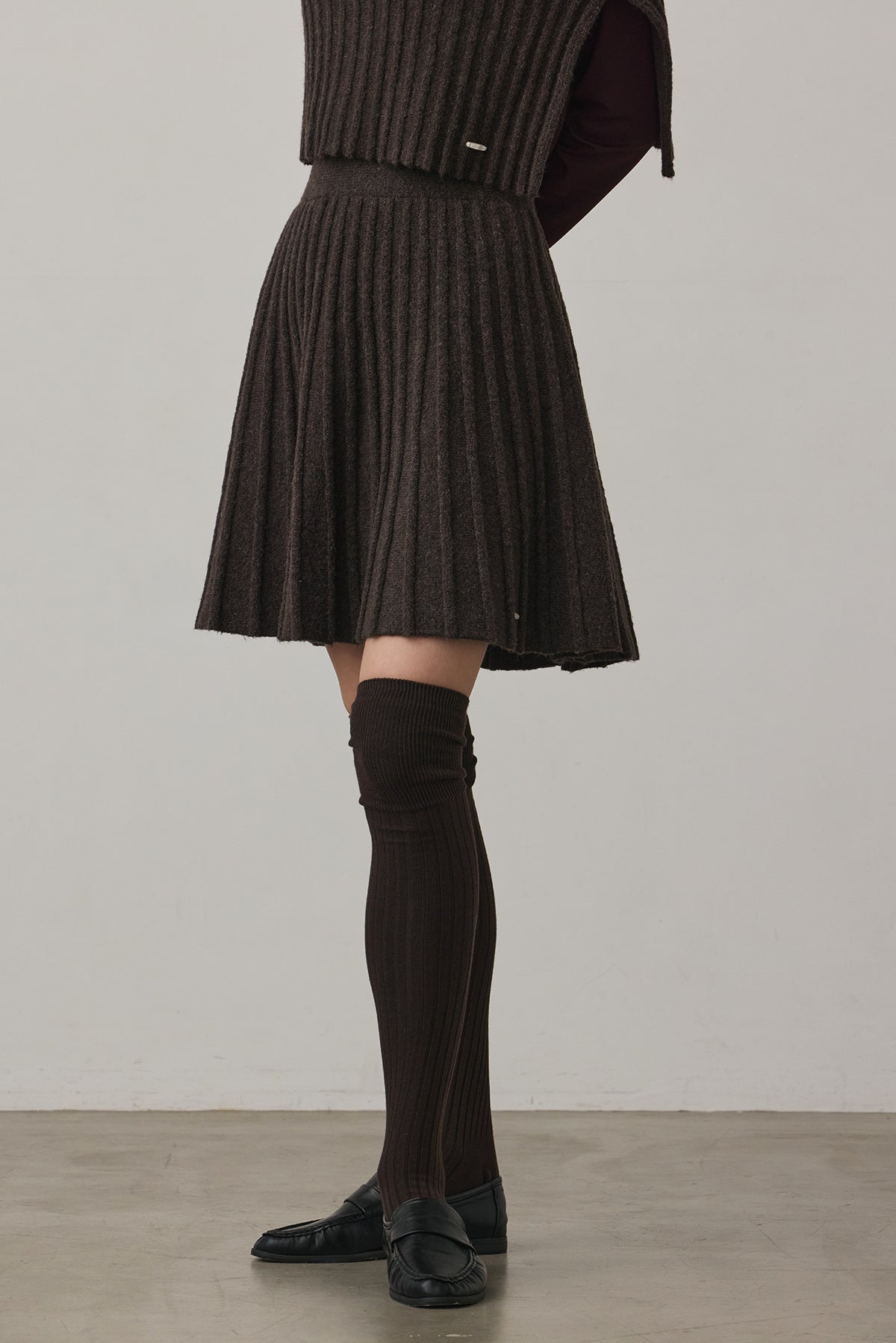ECO-KNIT PLEATS SKIRT - Brown
