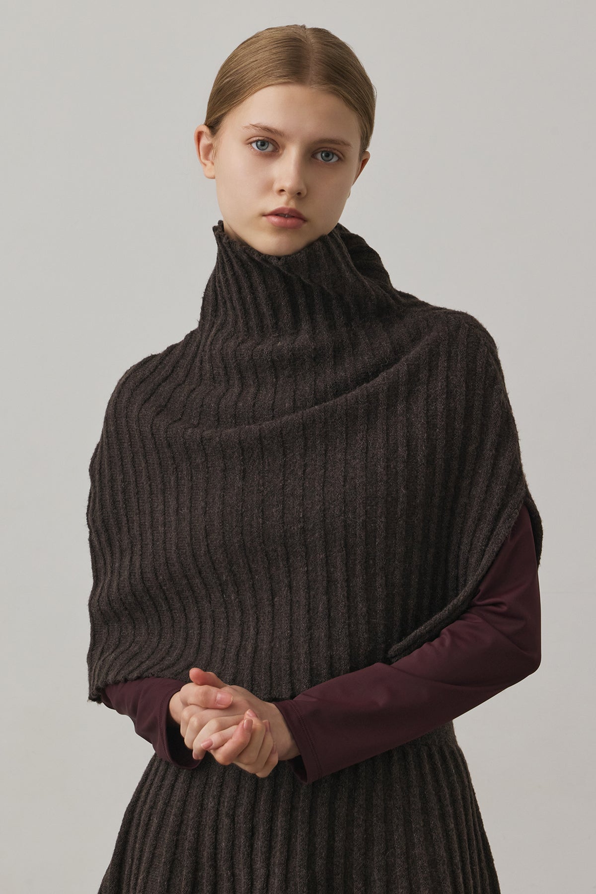 ECO-KNIT RIBBED CAPE - Brown