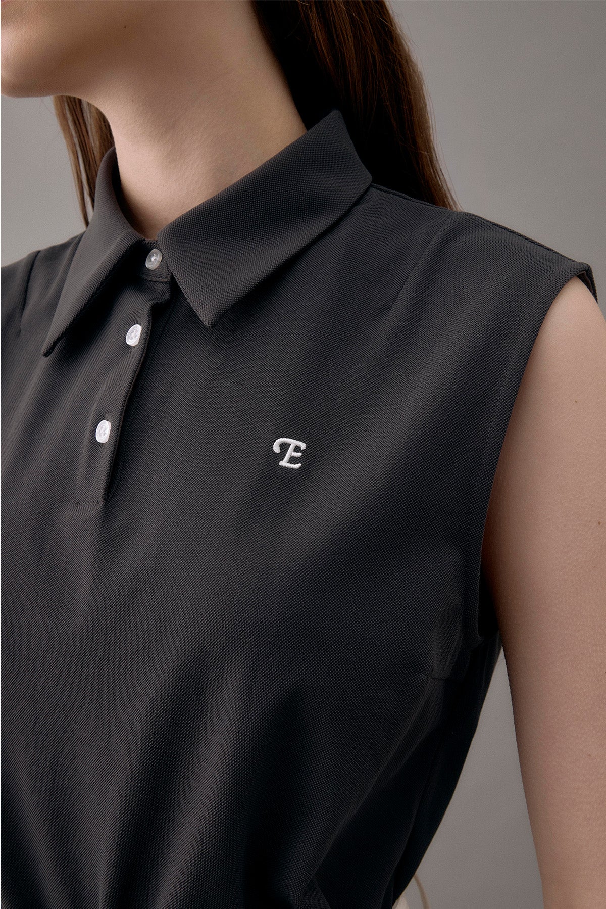 CLASSIC PIQUE SLEEVELESS TOP - Brown