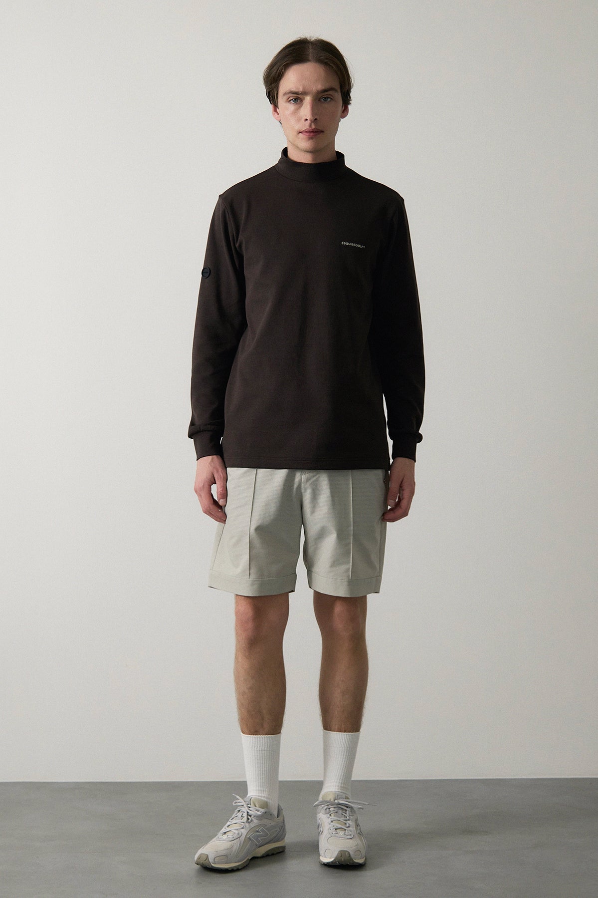 RELAXED STRETCH MOCKNECK - Brown