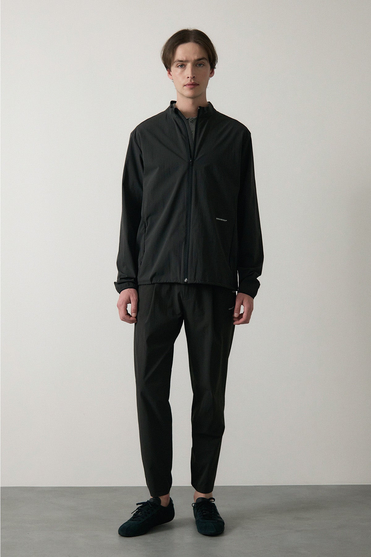 LIGHTFORM ZIP JACKET - Black