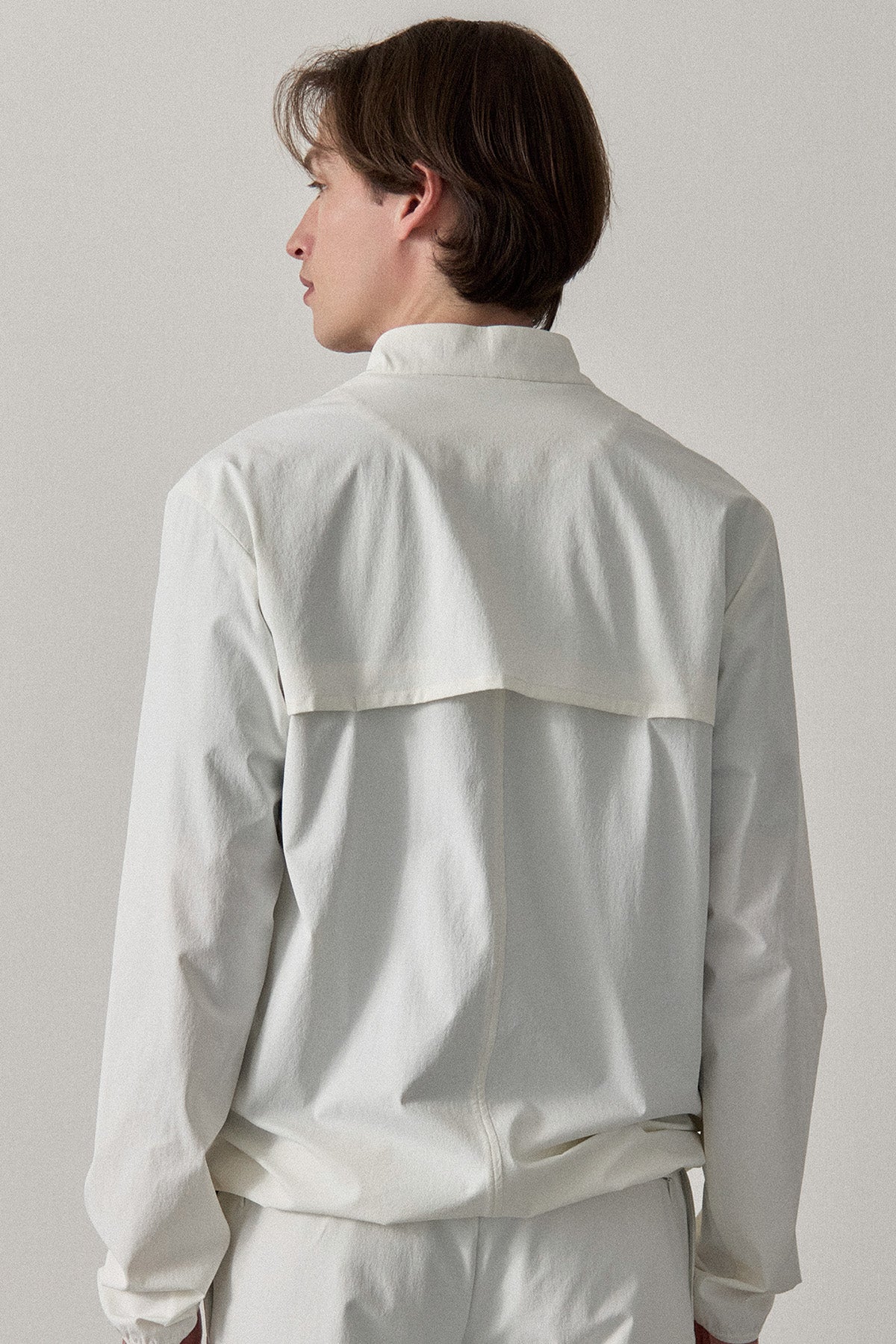 LIGHTFORM ZIP JACKET - White