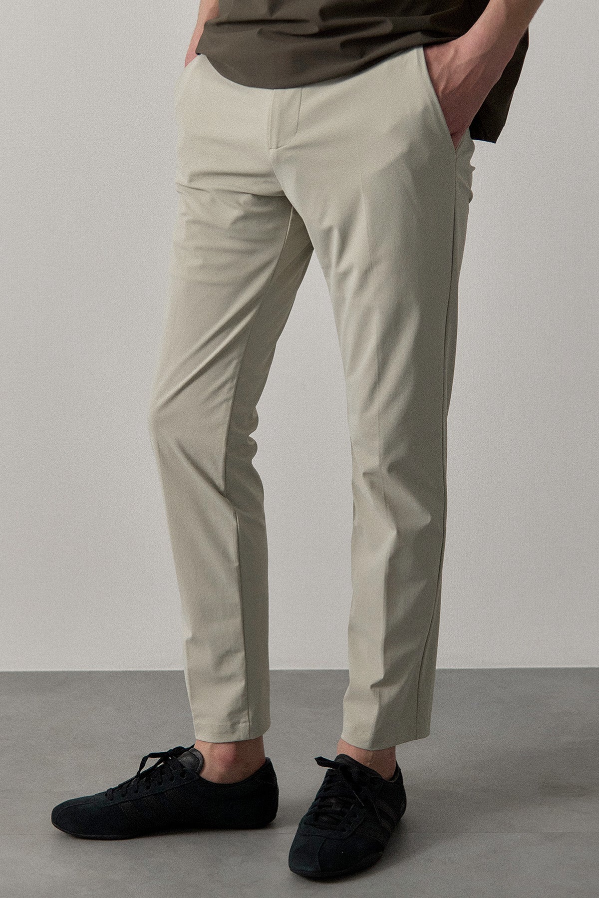 COOL-TOUCH GOLF PANTS - Beige
