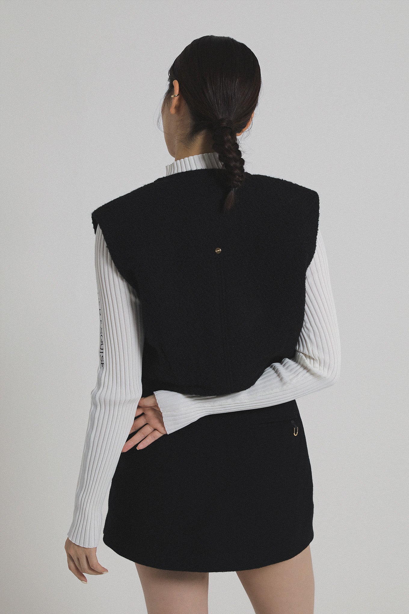 TWEED SHORT VEST - Black