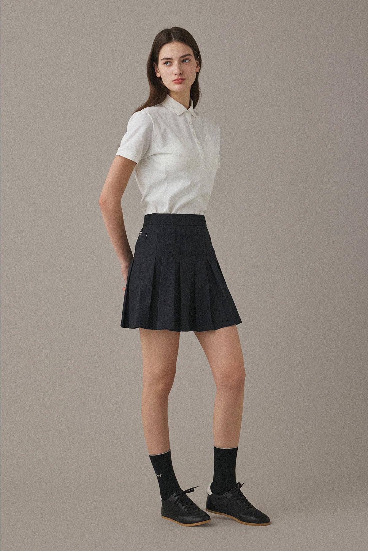 FLOWING PLEATS SKIRT - Black