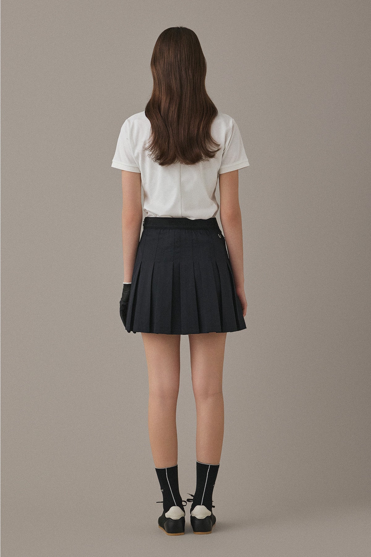 FLOWING PLEATS SKIRT - Black