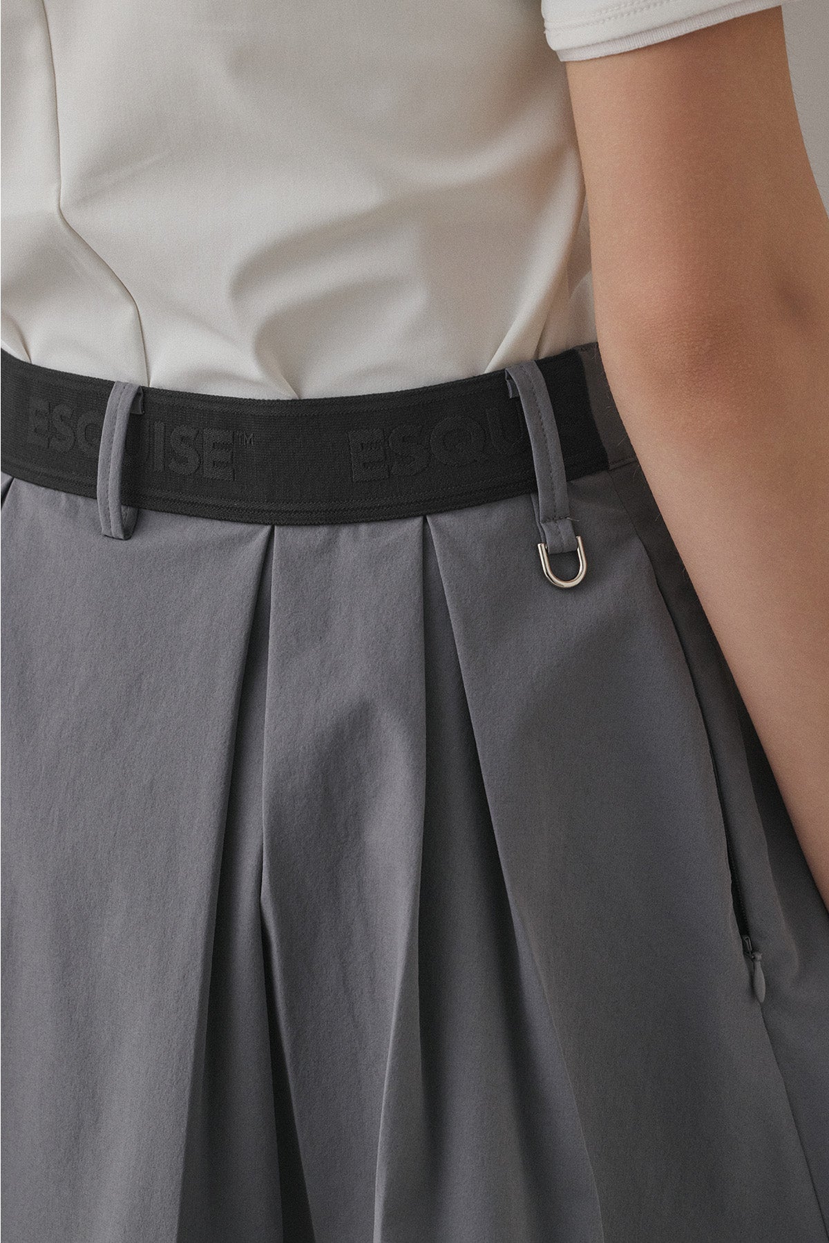 ROMAN FLARE SKIRT - Dark Clay