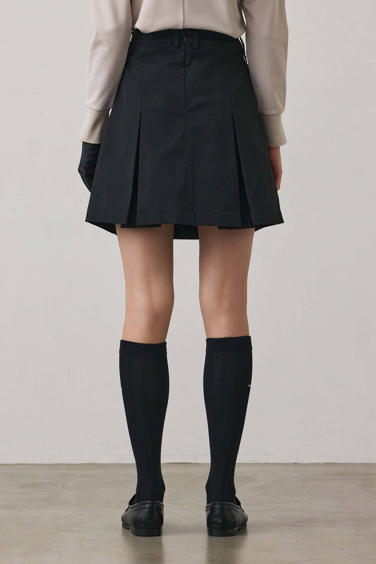 DAILY BOX PLEATS - Black
