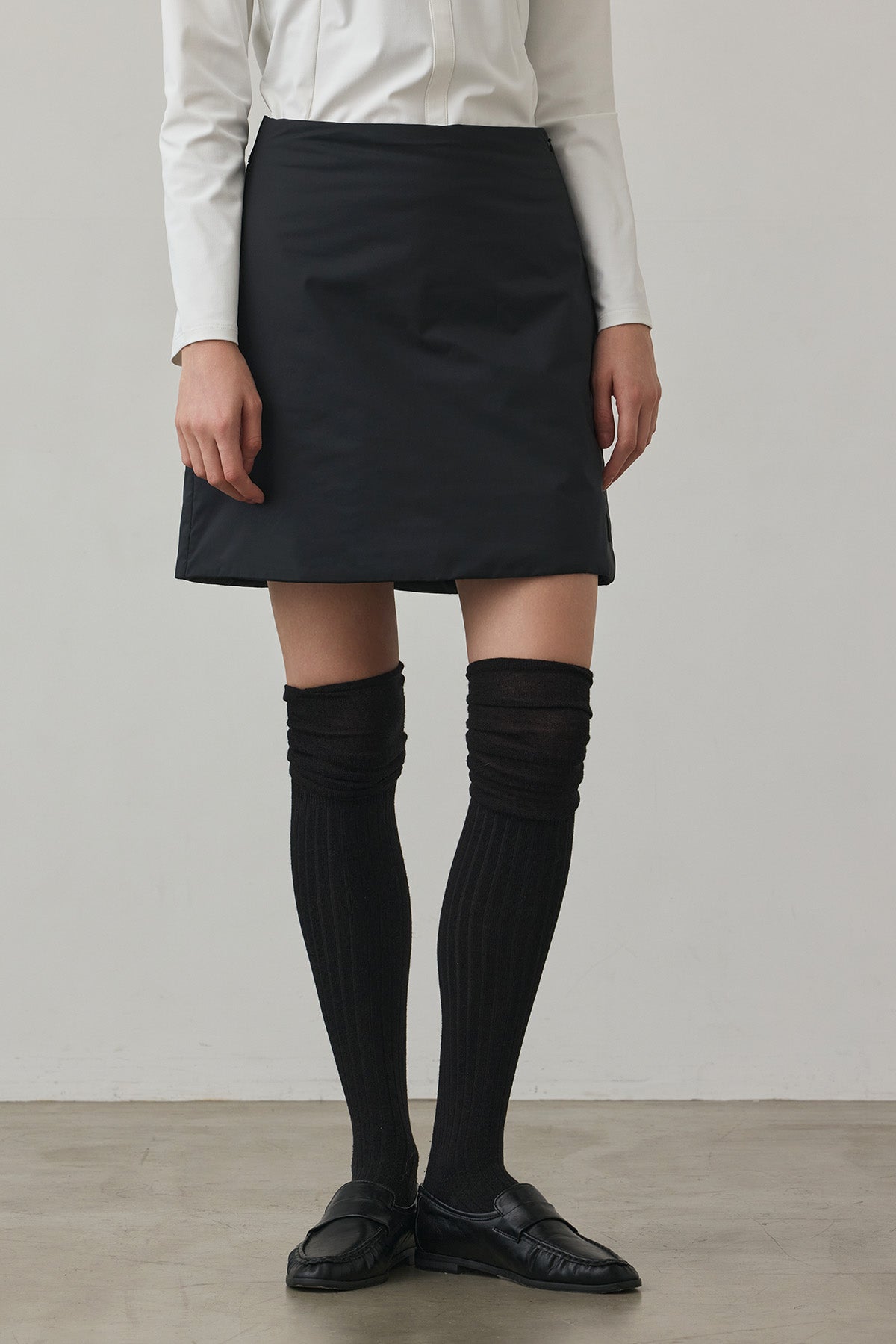 SOFT FEEL WARM SKIRT - Black