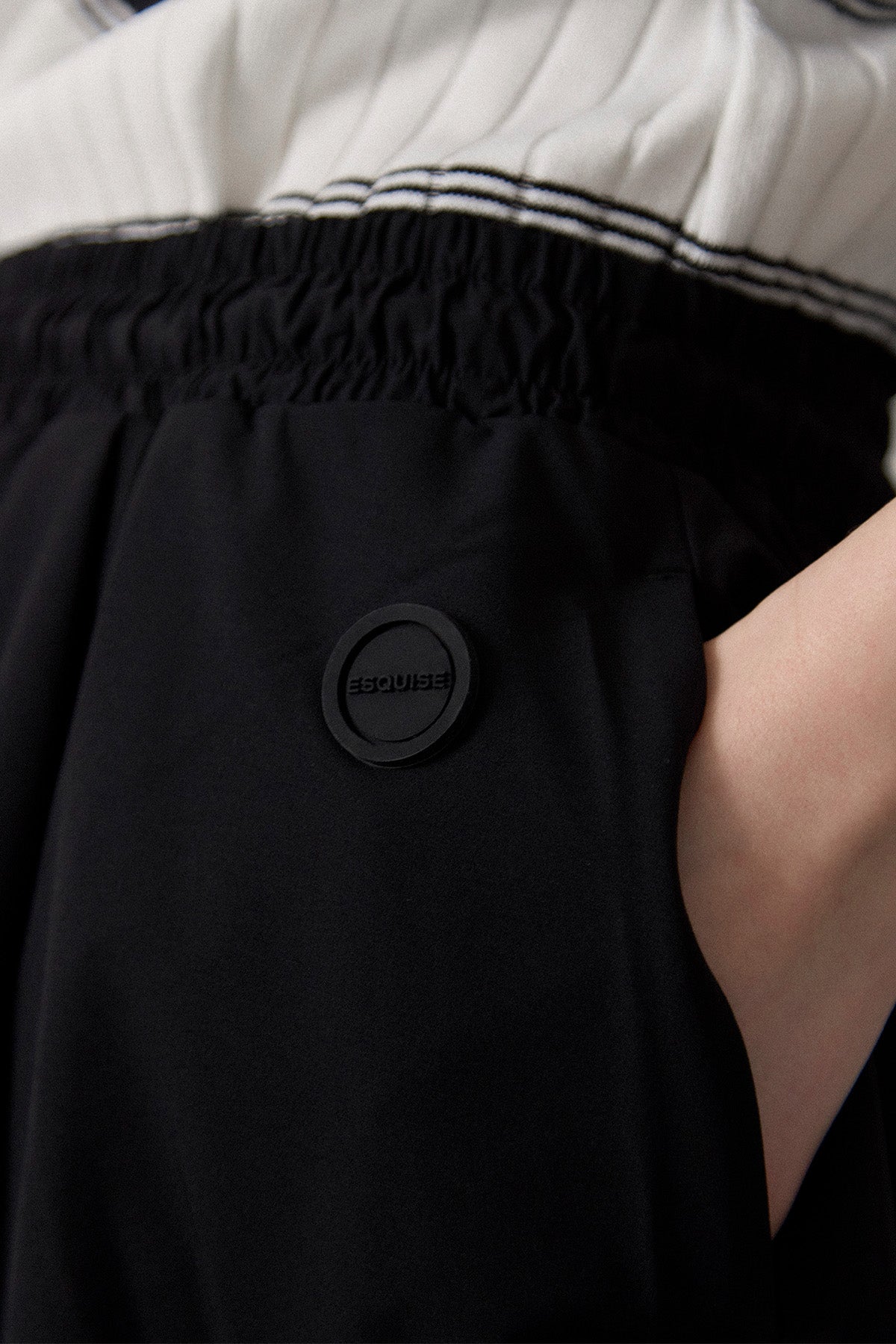 ALTER MIDI SKIRT - Black