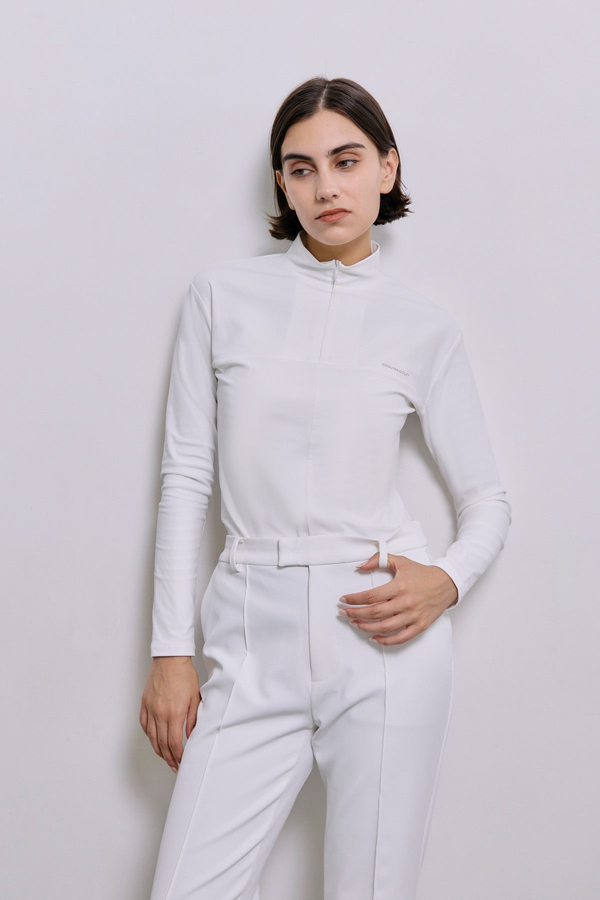 ESSENTIAL HALF ZIP - White