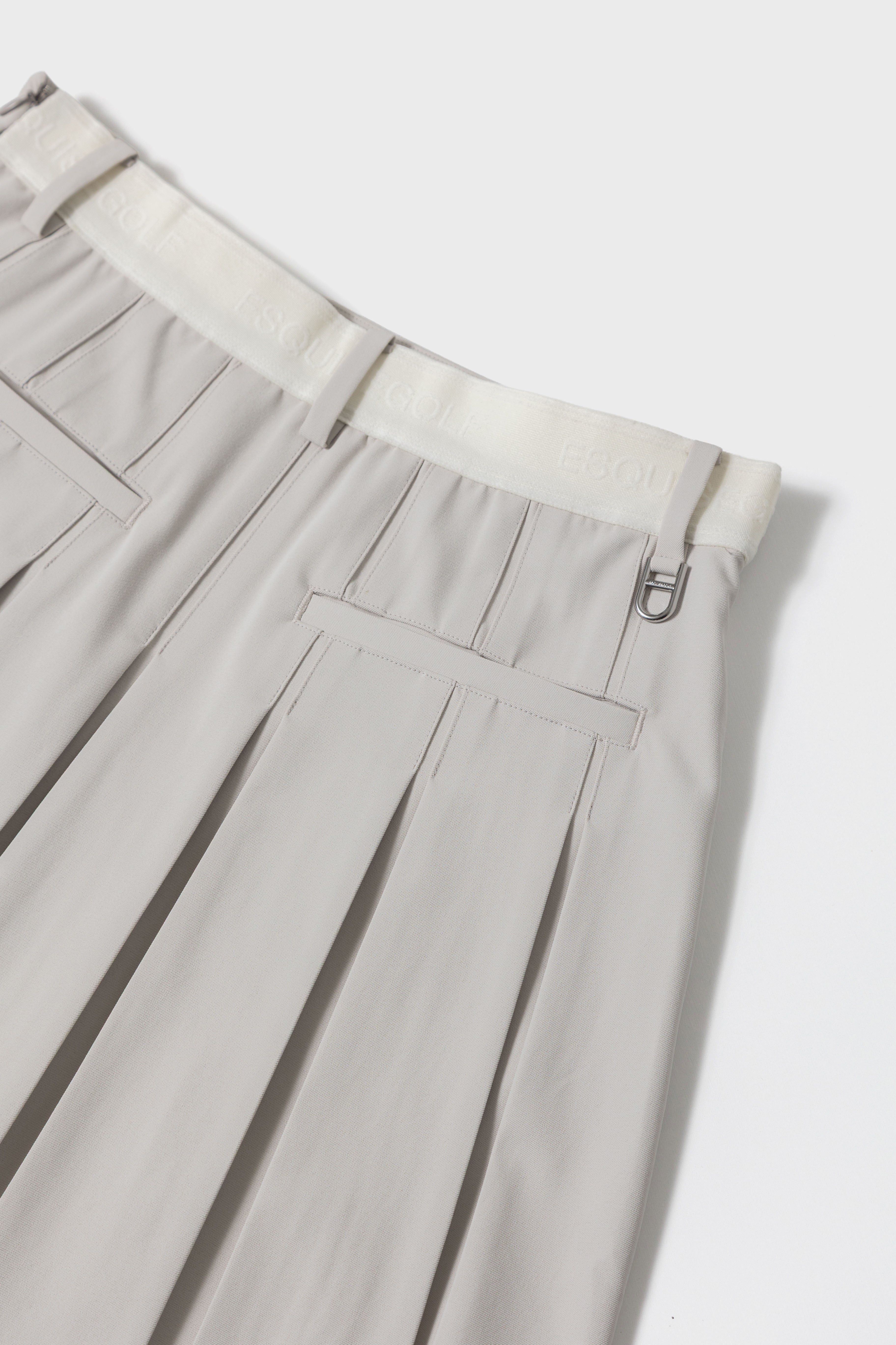 ESSENTIAL GOLF PLEATS SKIRT - LightBeige