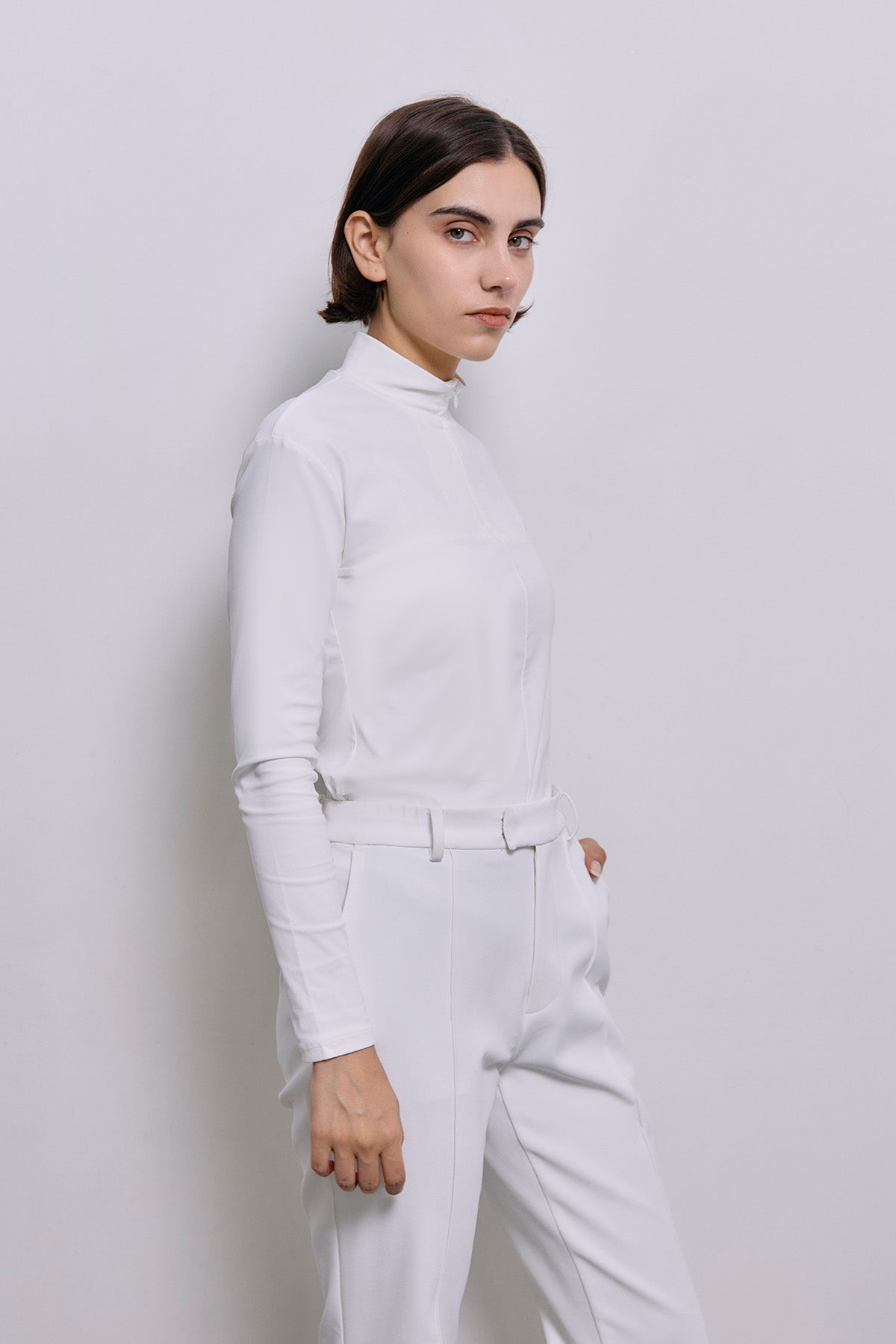 ESSENTIAL HALF ZIP - White