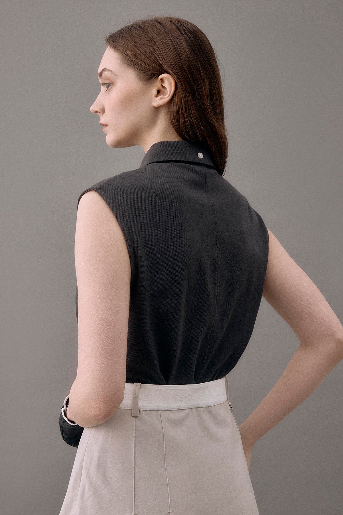 CLASSIC PIQUE SLEEVELESS TOP - Brown