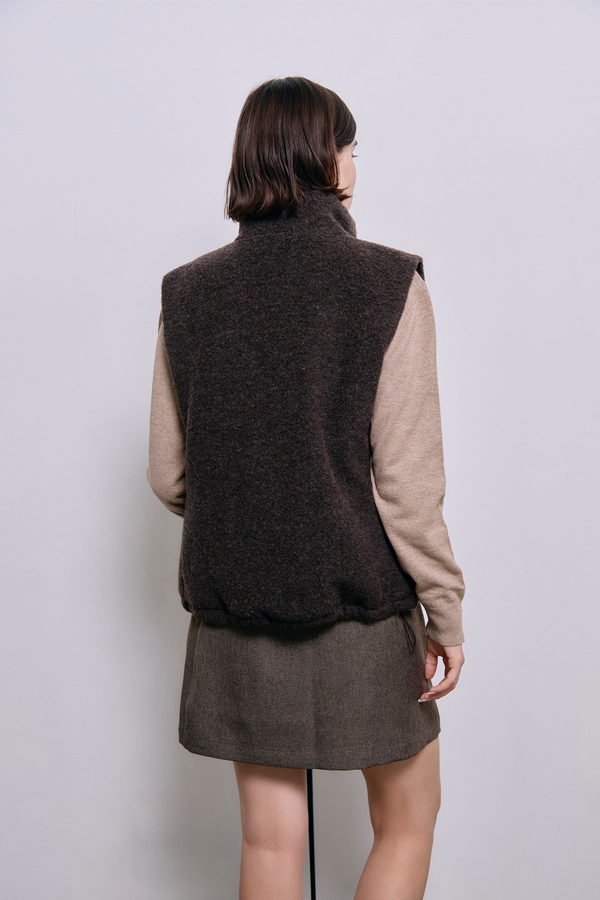 WOOLLY WARM VEST - Brown