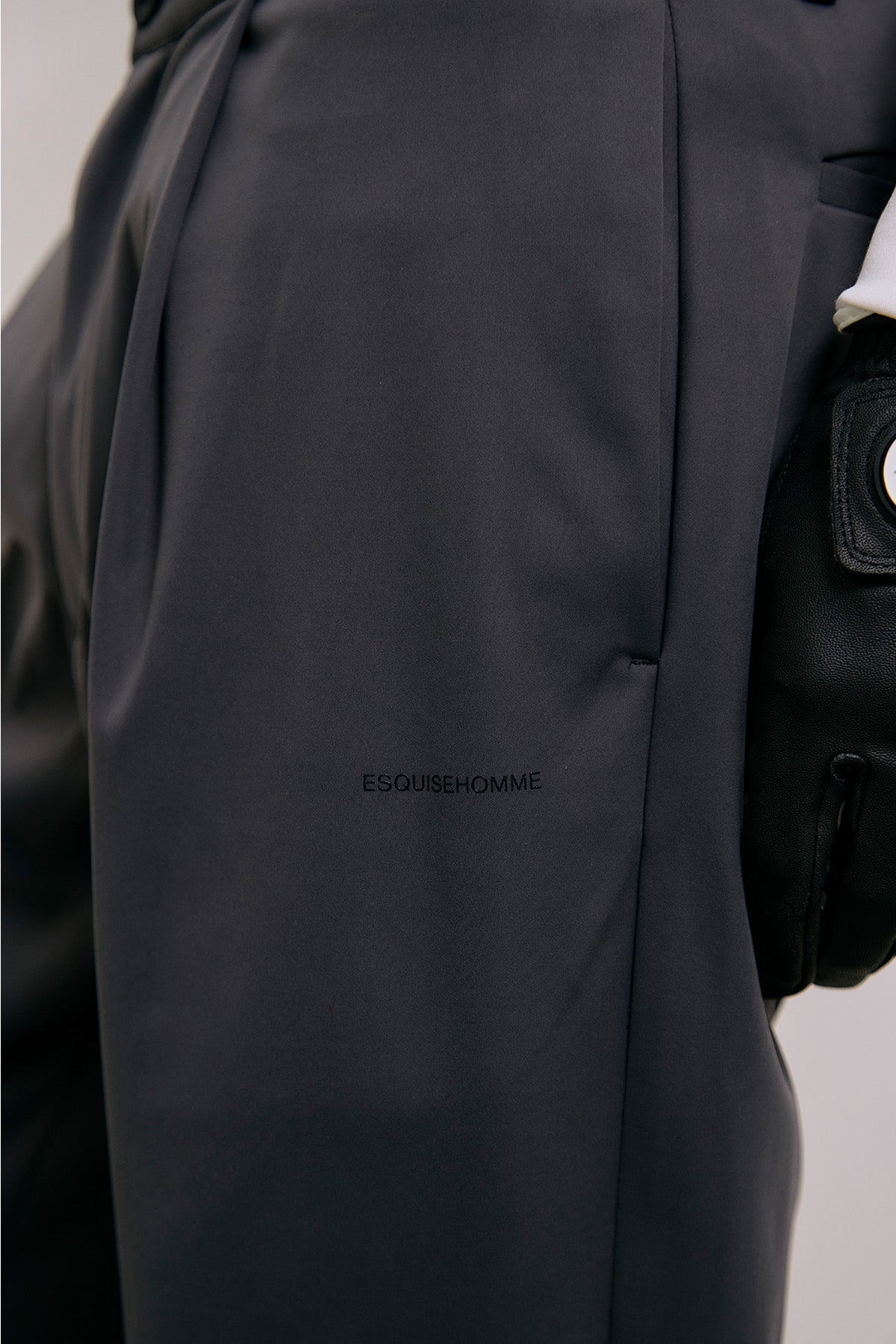 SHIELD SLIM JOGGERS - Darkgray