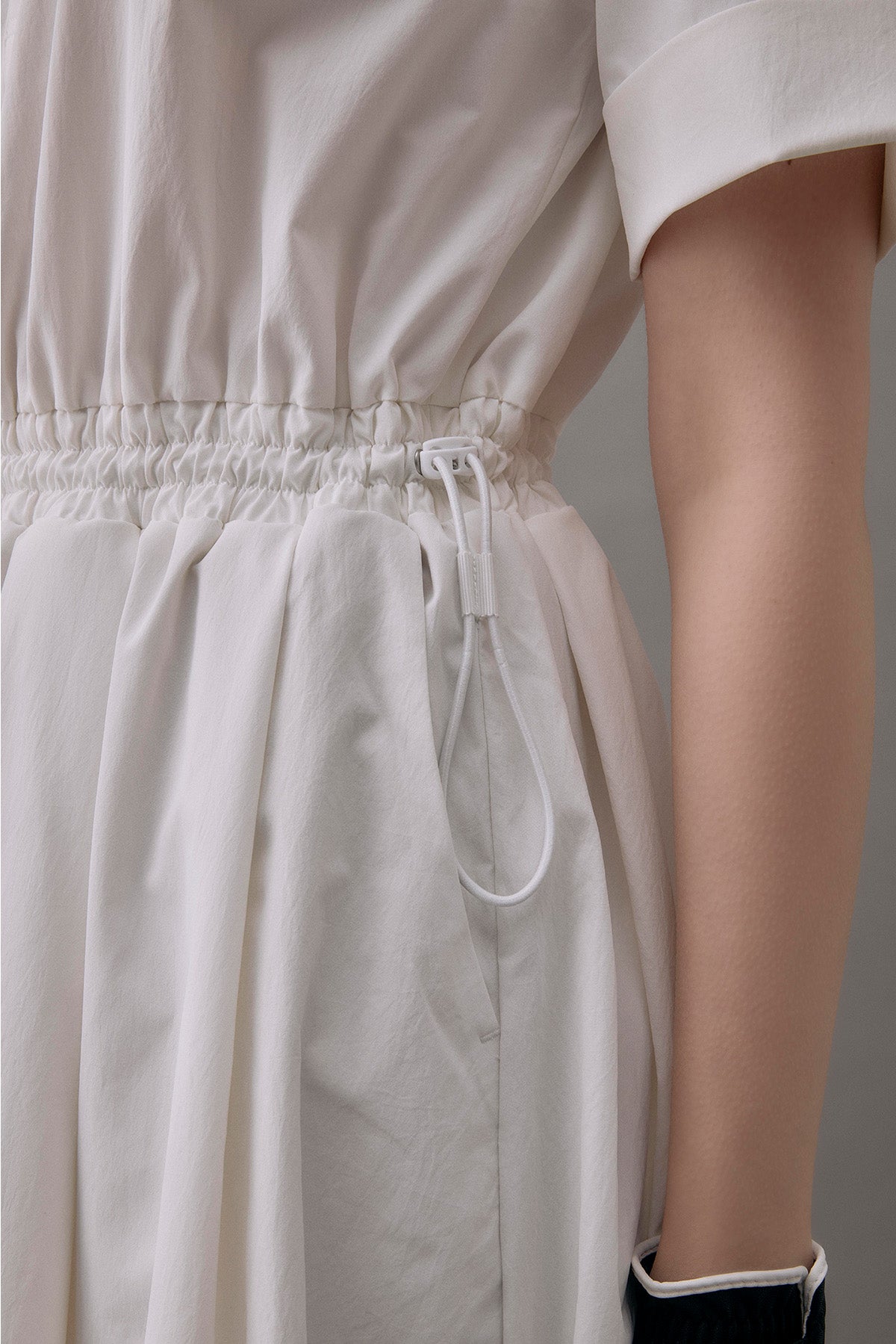 DRAWSTRING SHIRT DRESS - White