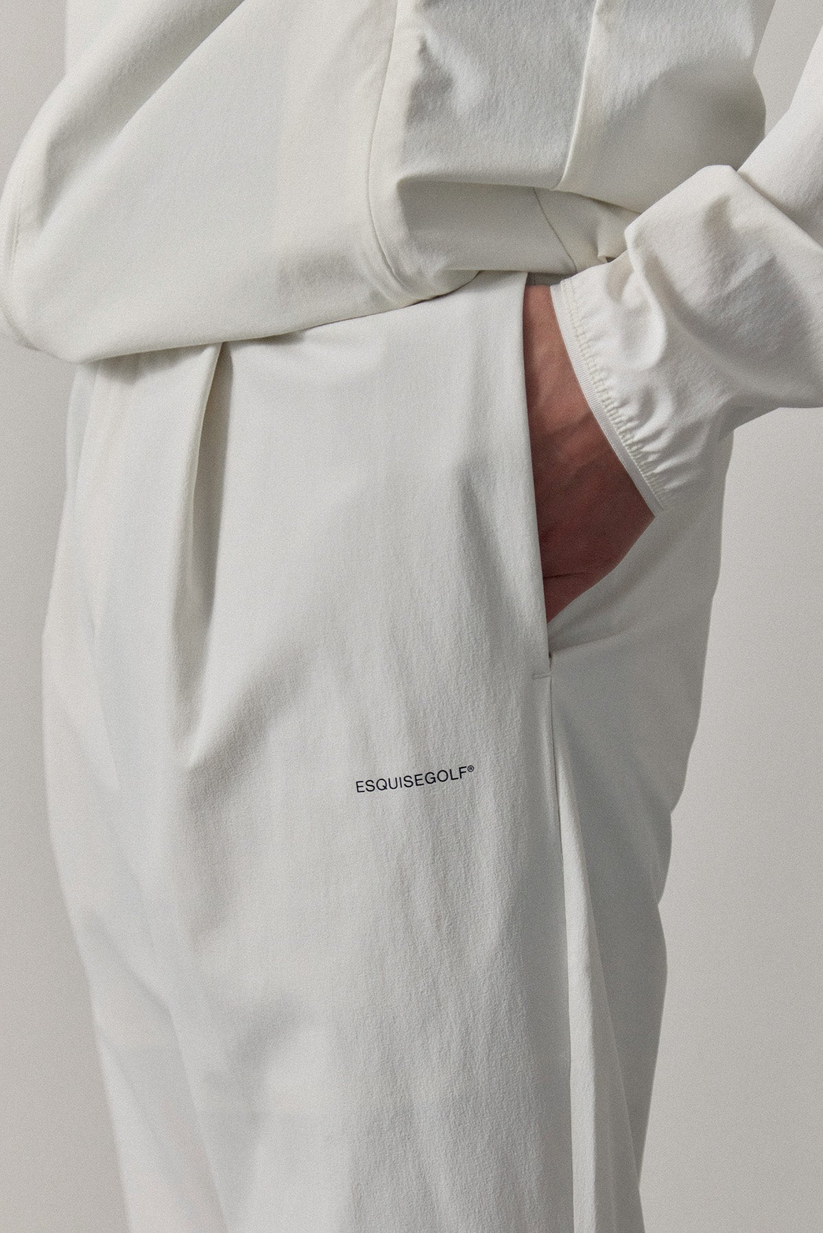 LIGHTFORM SLIM JOGGERS - White